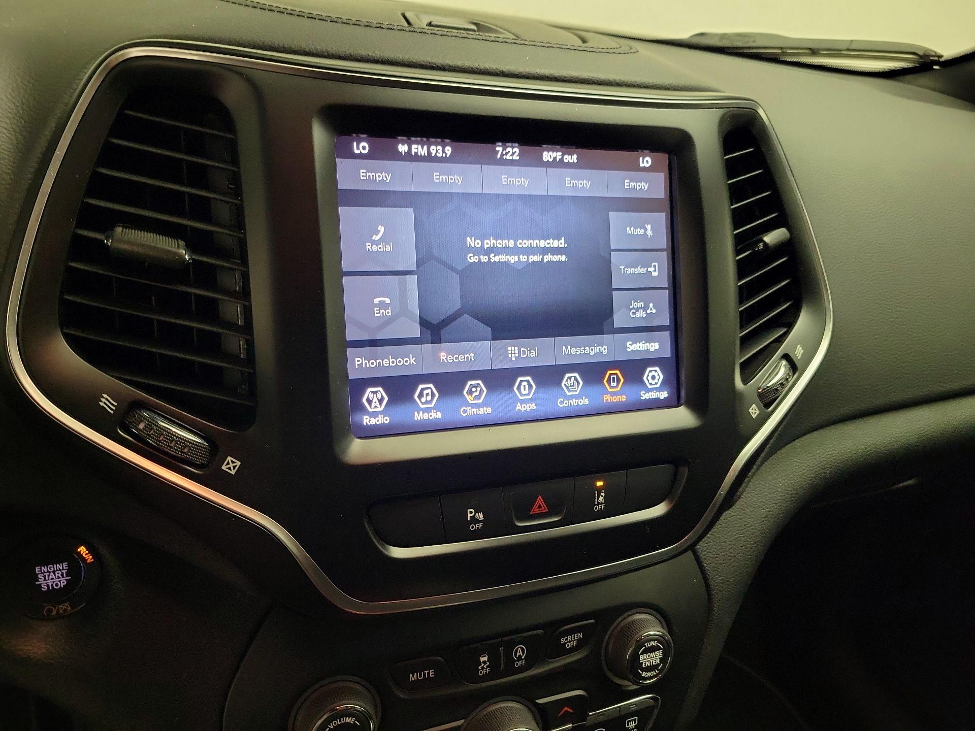 Thumbnail: 2021 Jeep Cherokee - 14