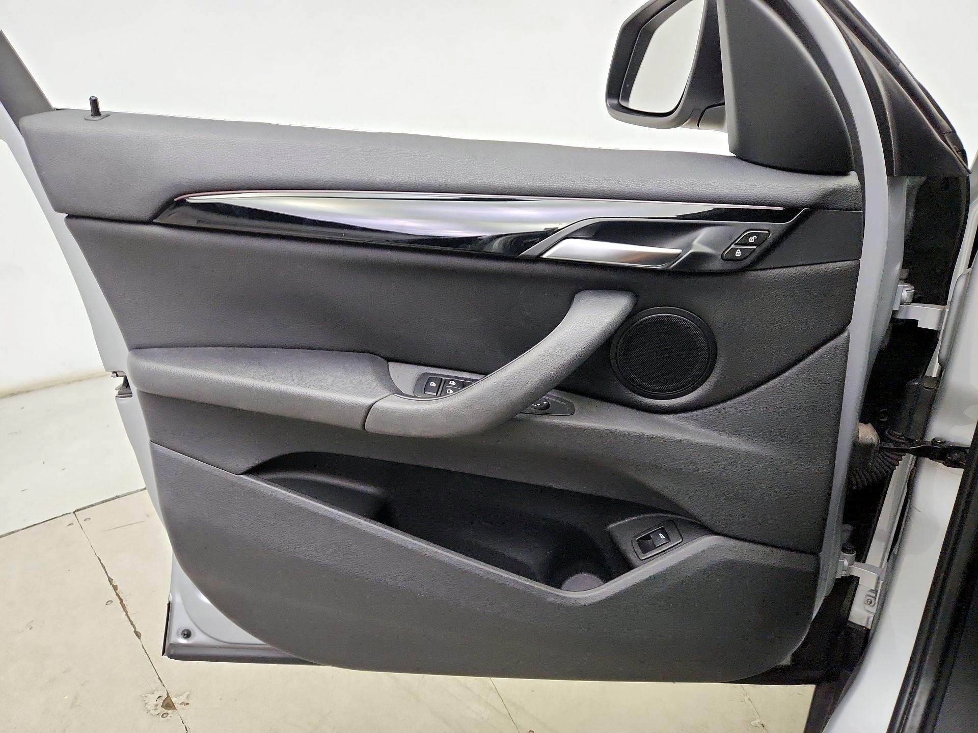 Thumbnail: 2019 BMW X1 - 12