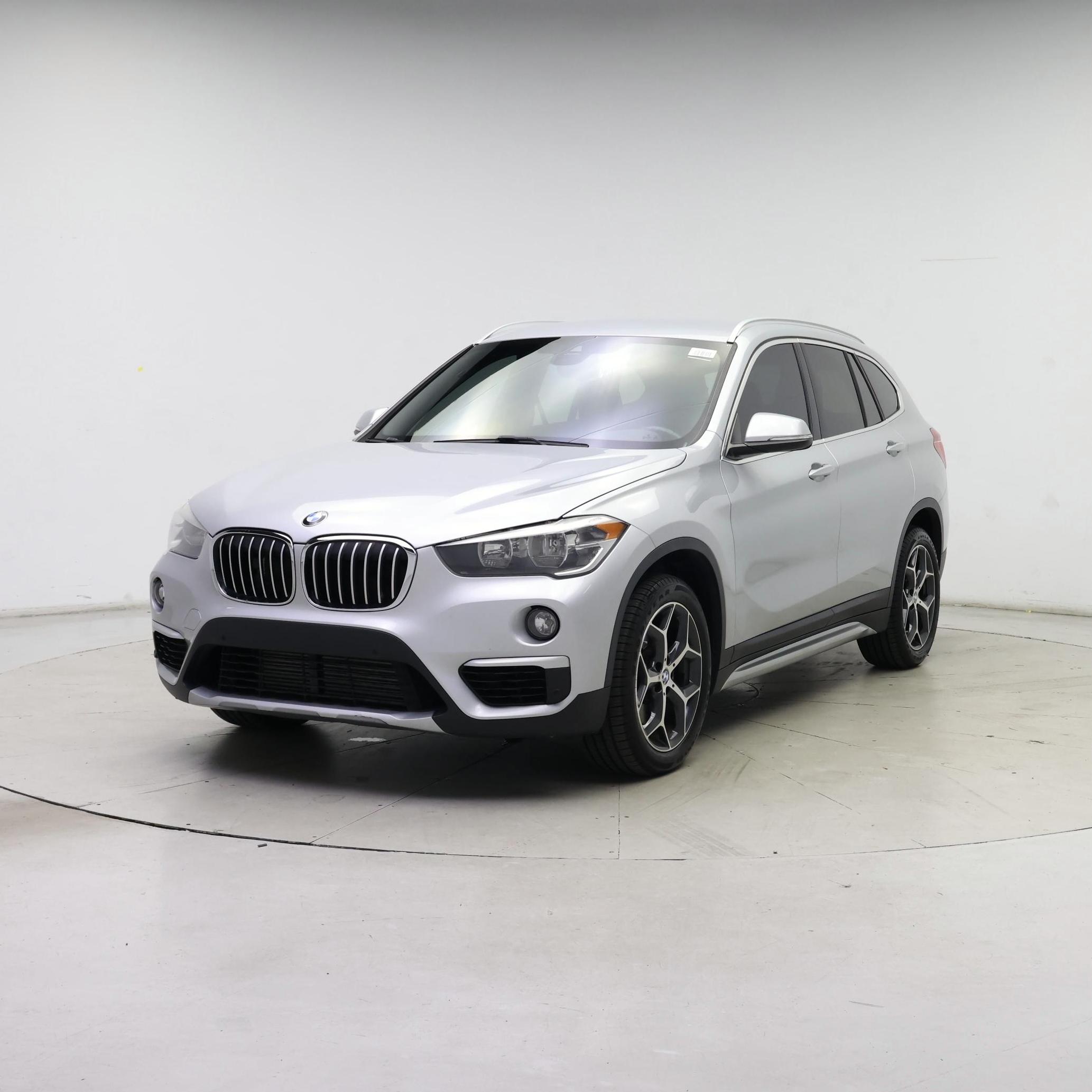 Thumbnail: 2019 BMW X1 - 4