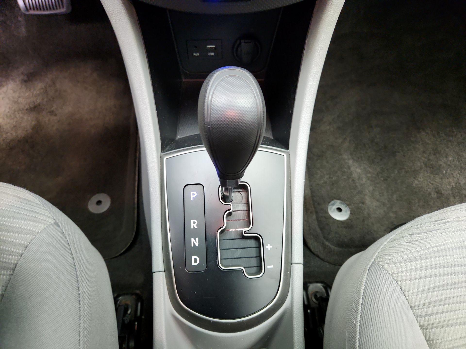 Thumbnail: 2017 Hyundai Accent - 16