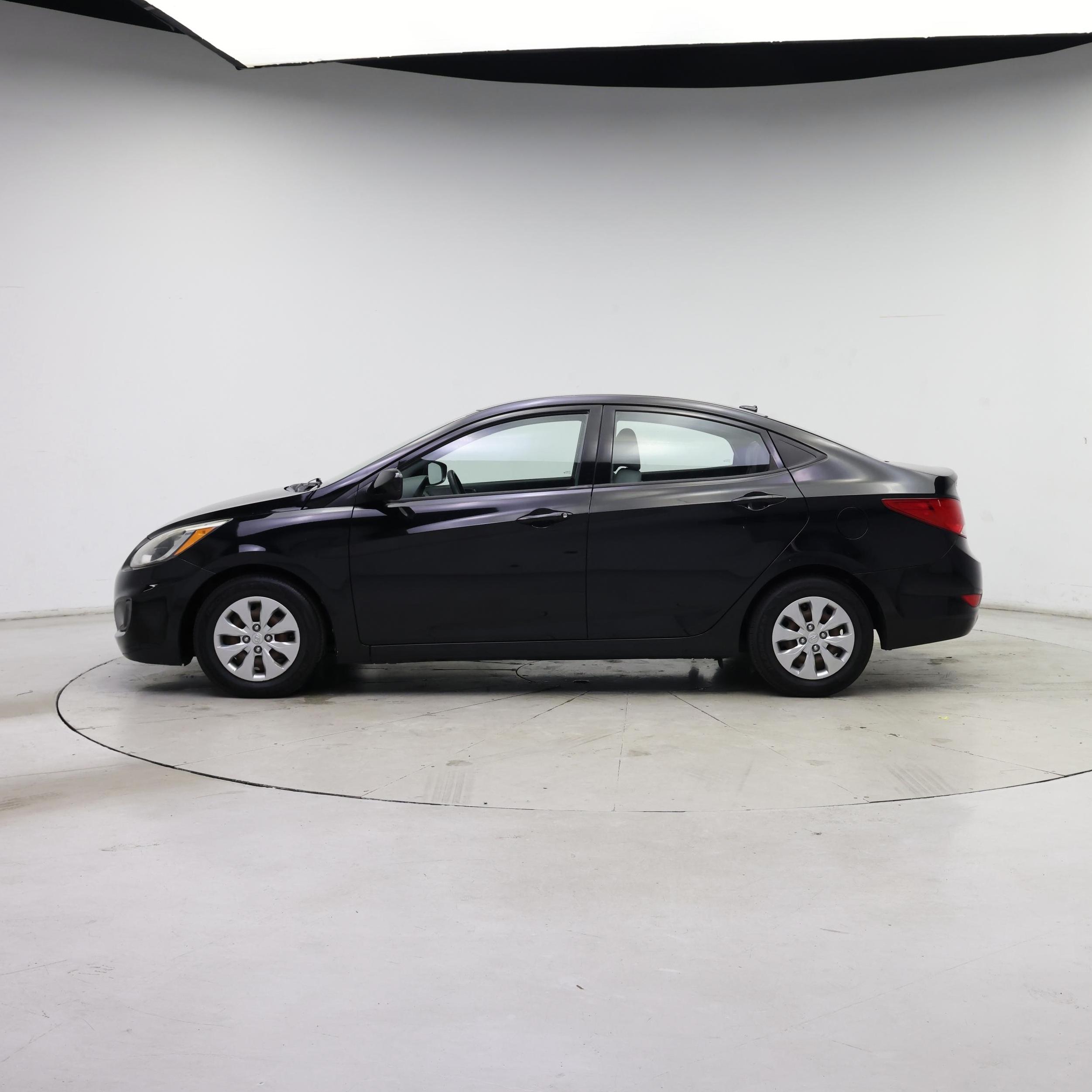 Thumbnail: 2017 Hyundai Accent - 3