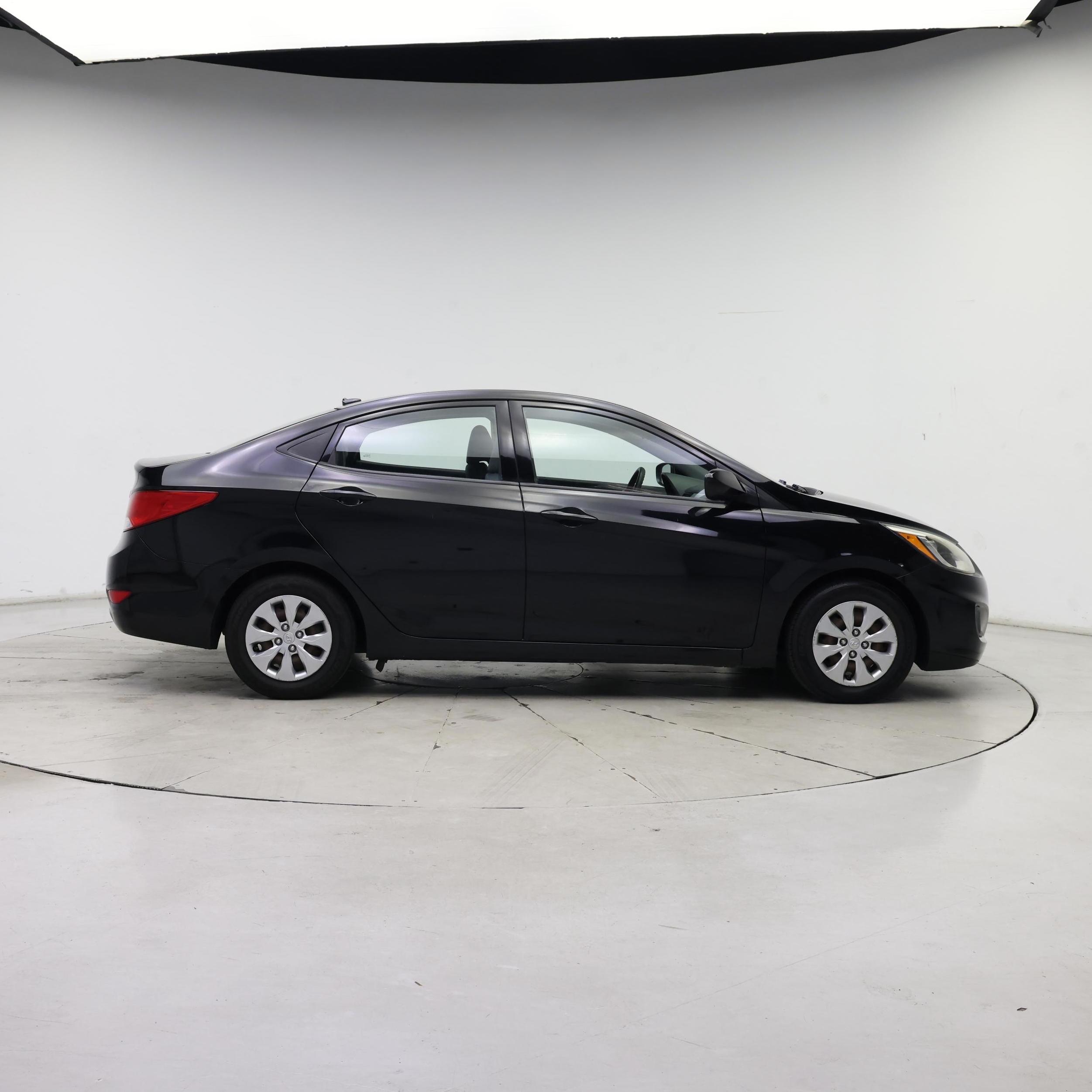 Thumbnail: 2017 Hyundai Accent - 7