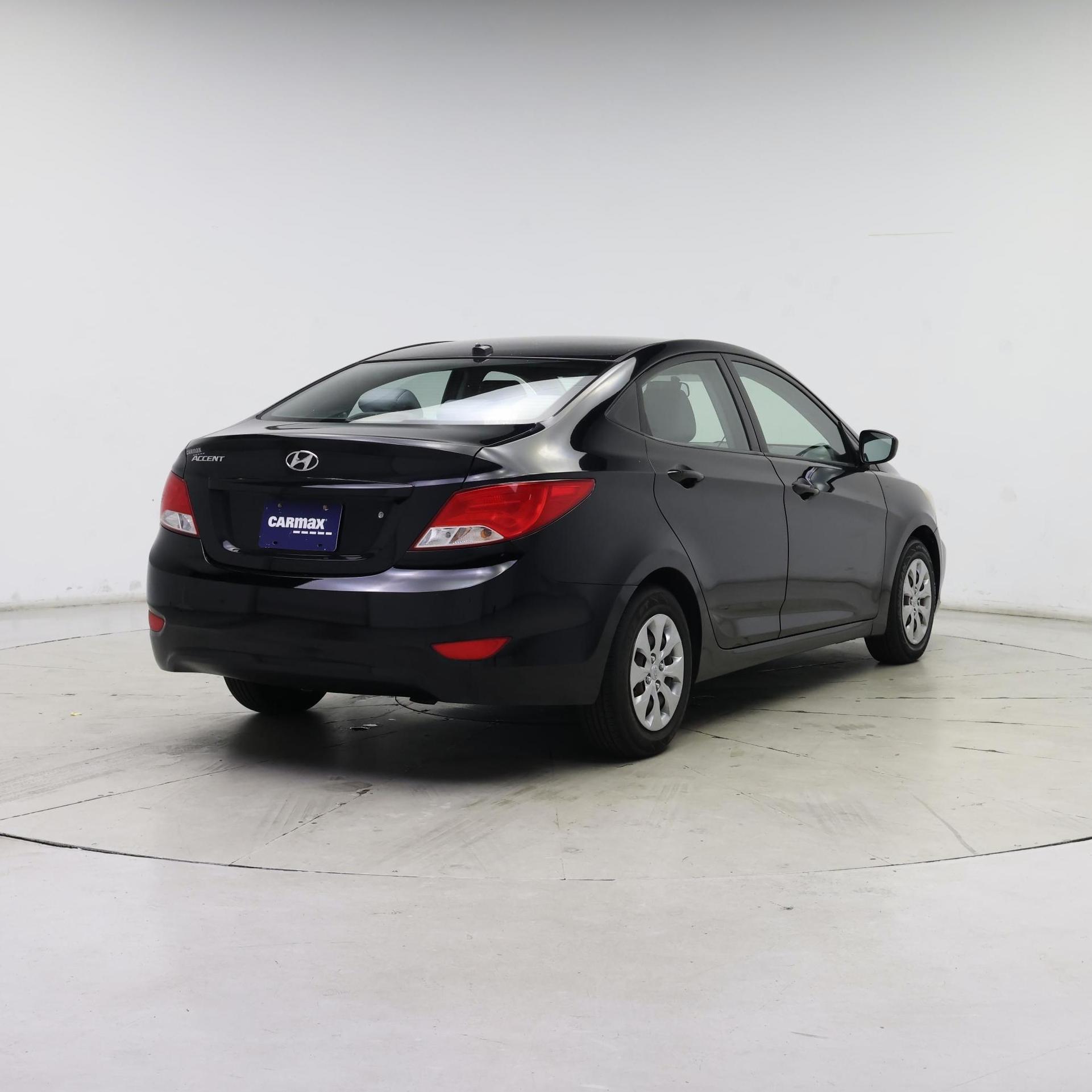 Thumbnail: 2017 Hyundai Accent - 8