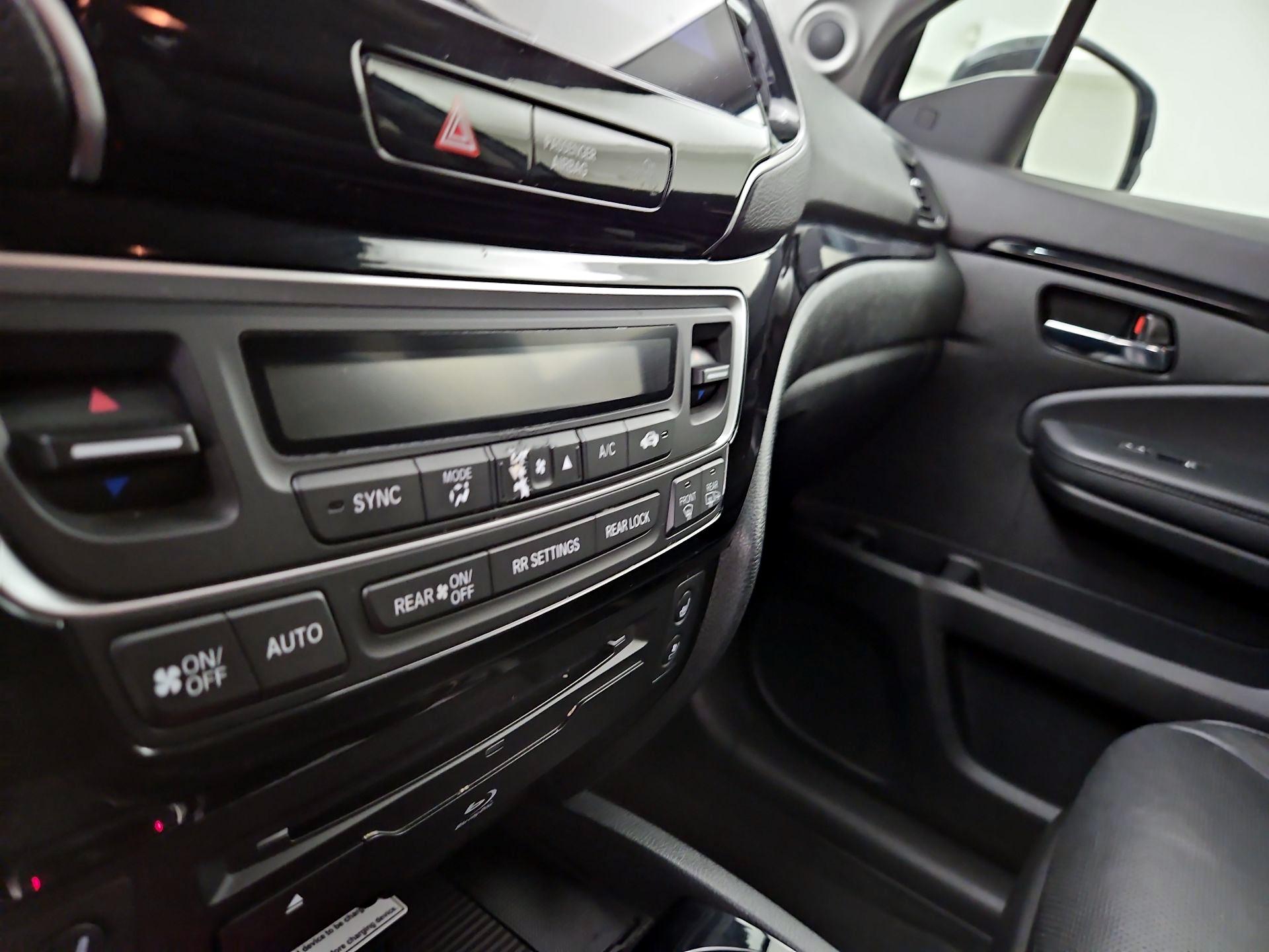 Thumbnail: 2022 Honda Pilot - 17