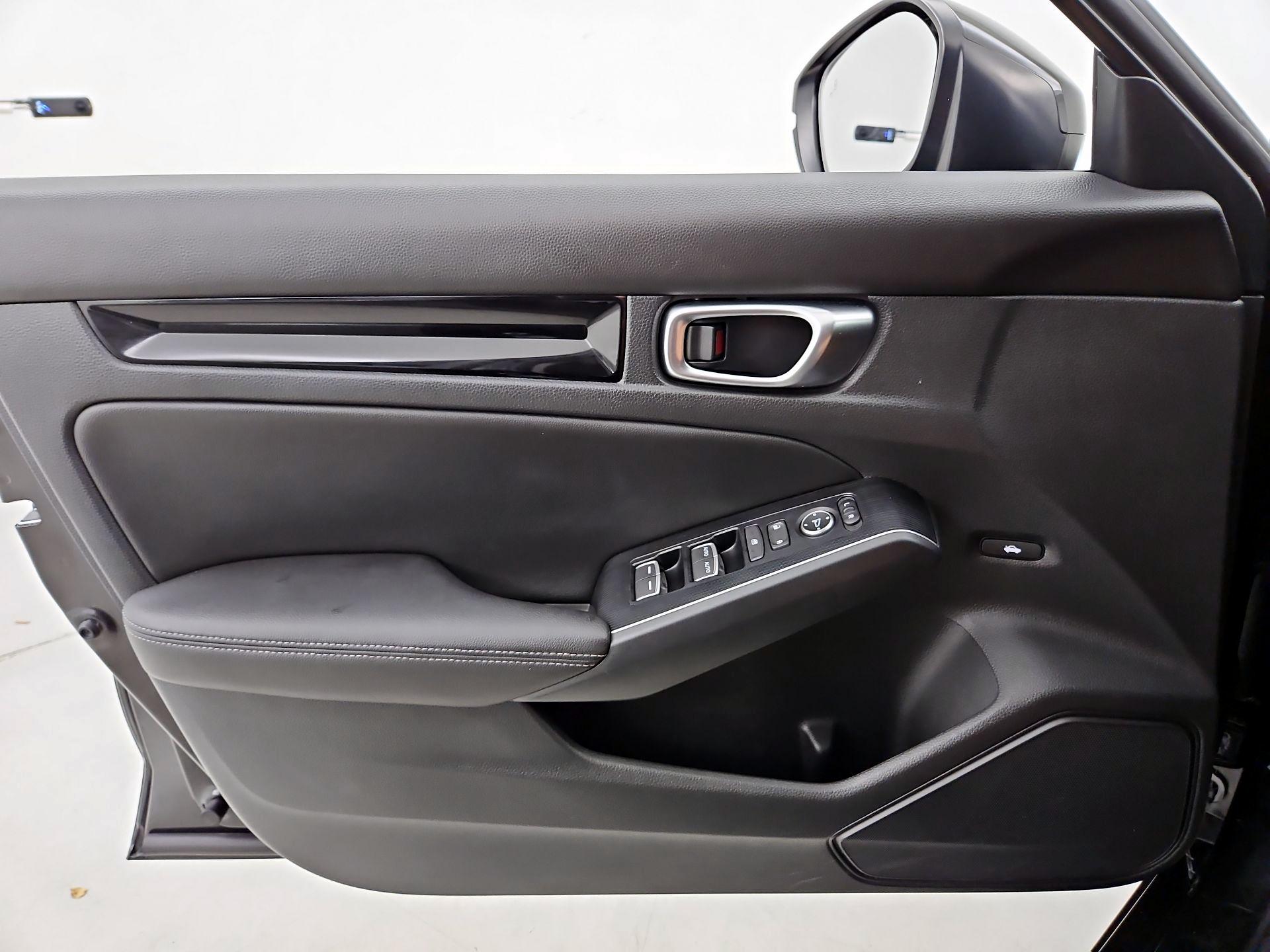 Thumbnail: 2024 Honda Civic - 12