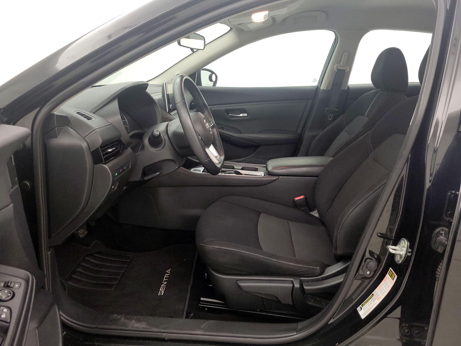 Thumbnail: 2021 Nissan Sentra - 11