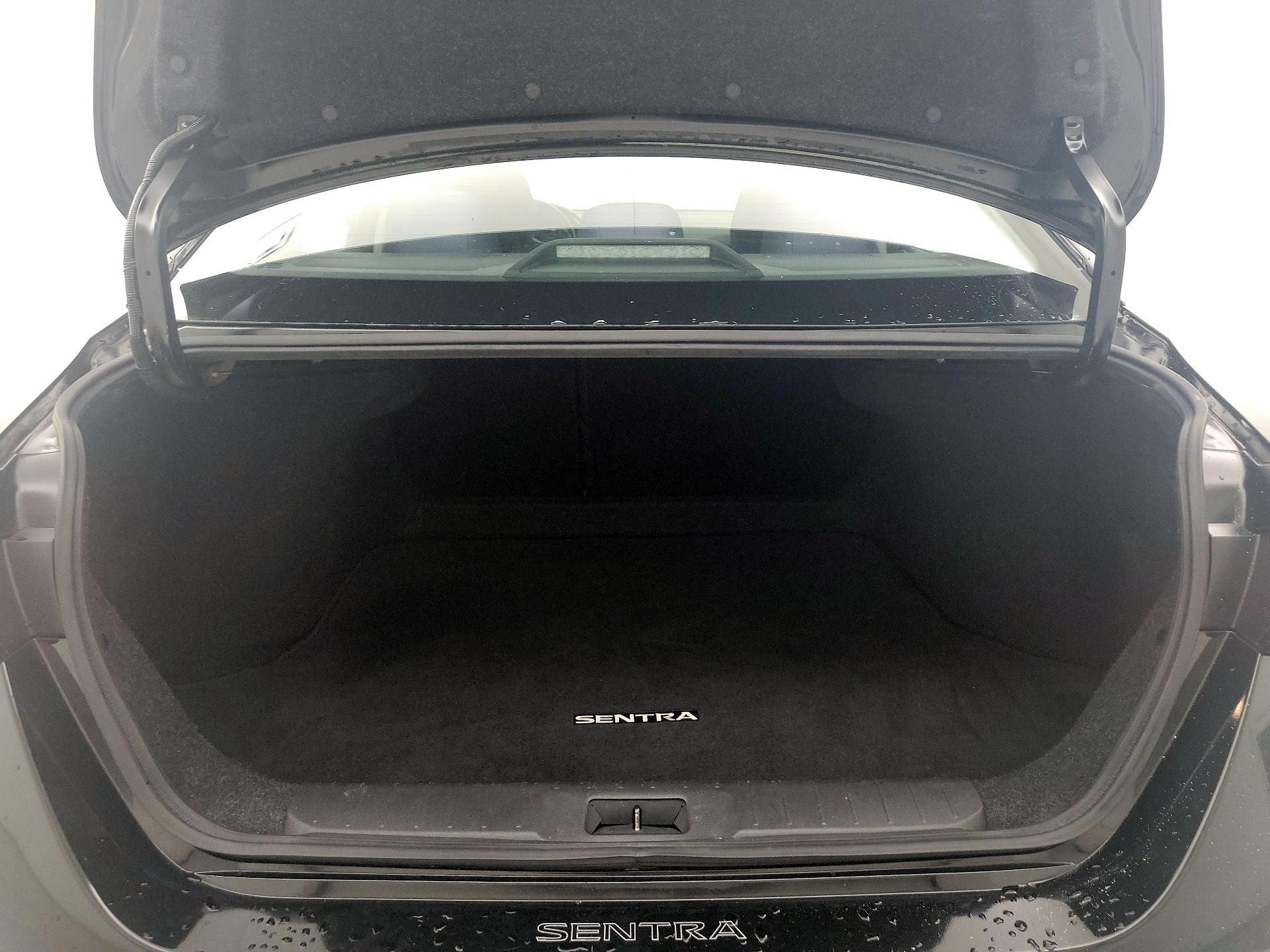 Thumbnail: 2021 Nissan Sentra - 20