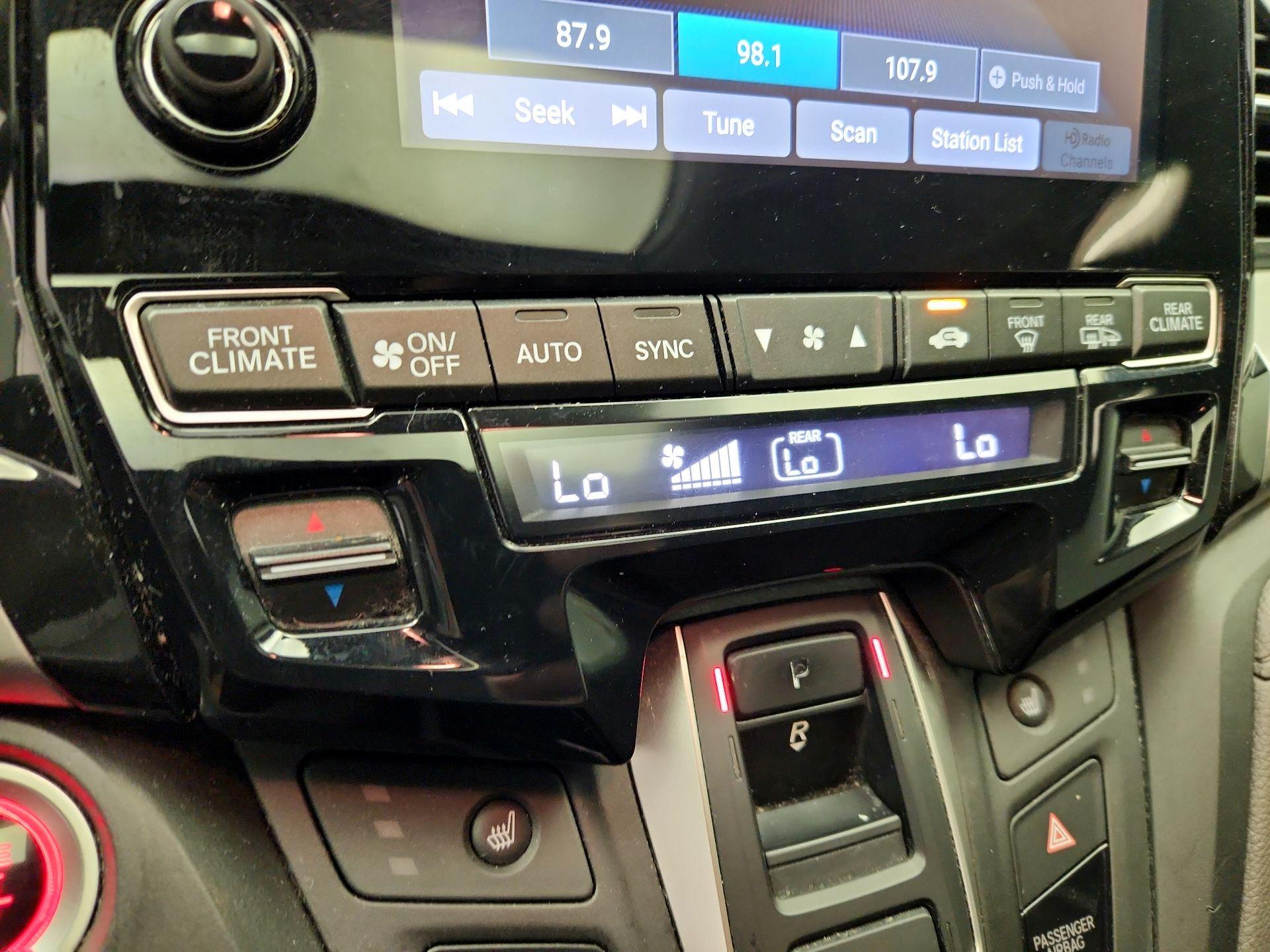 Thumbnail: 2019 Honda Odyssey - 17