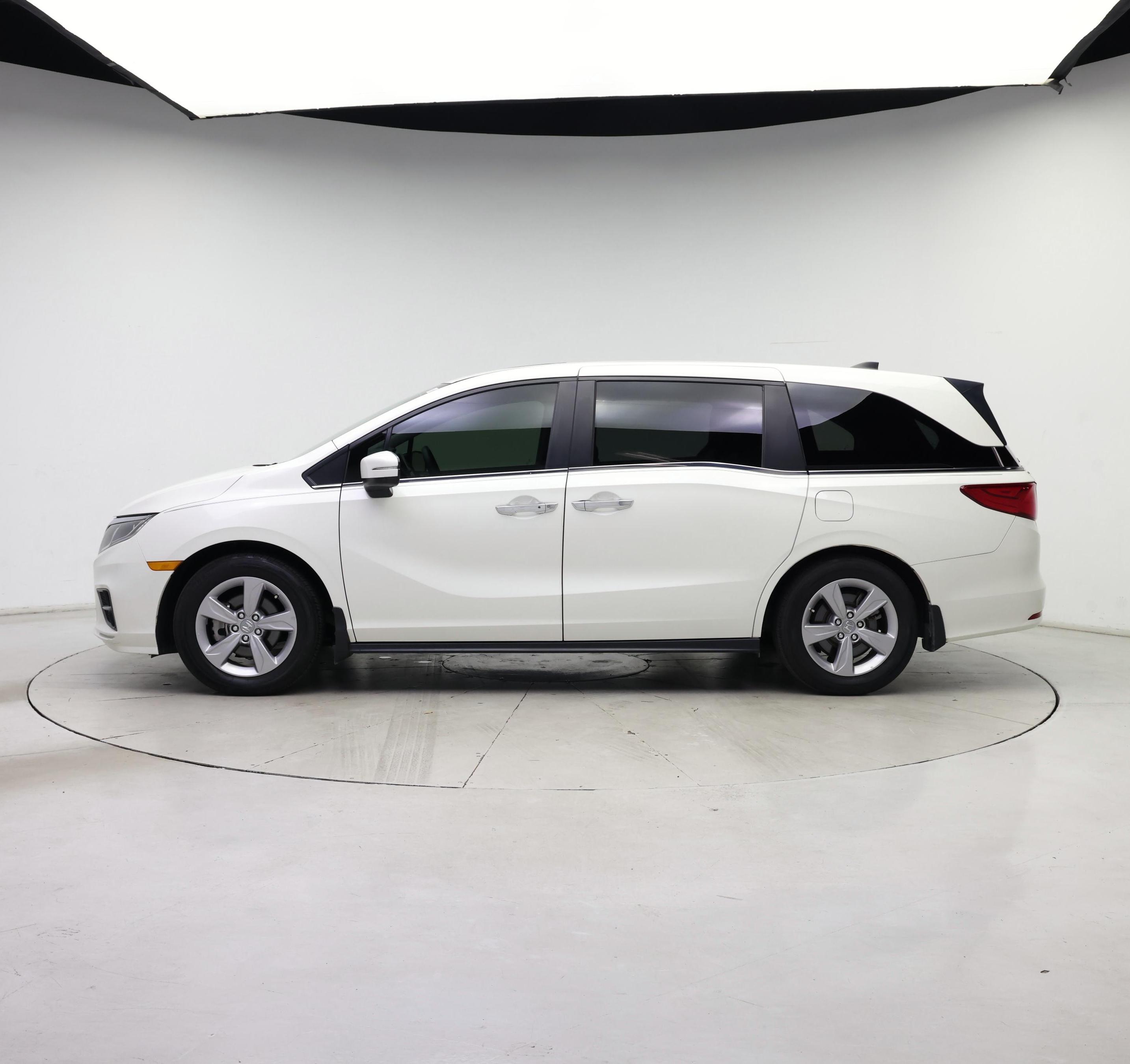 Thumbnail: 2019 Honda Odyssey - 3