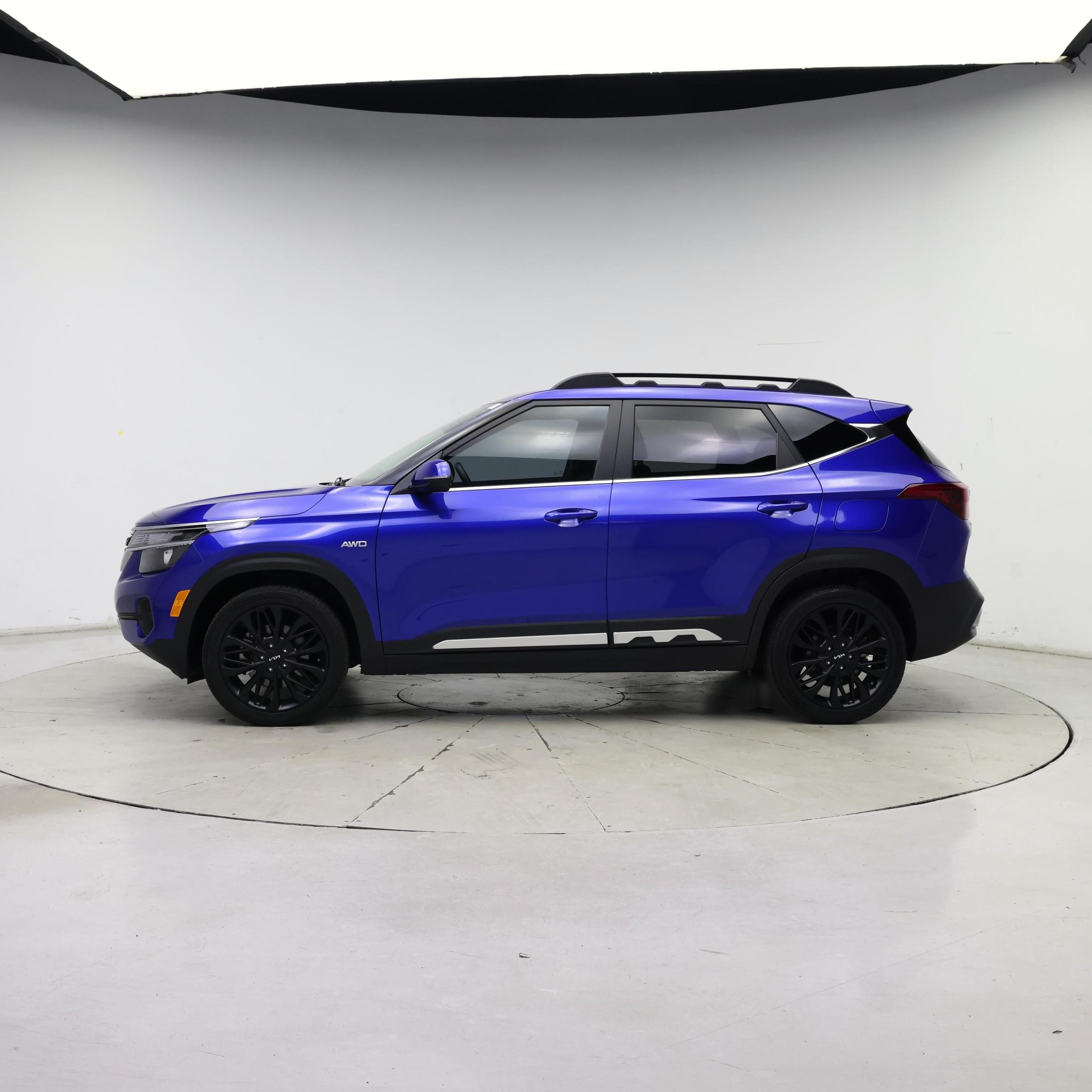 Thumbnail: 2022 Kia Seltos - 3