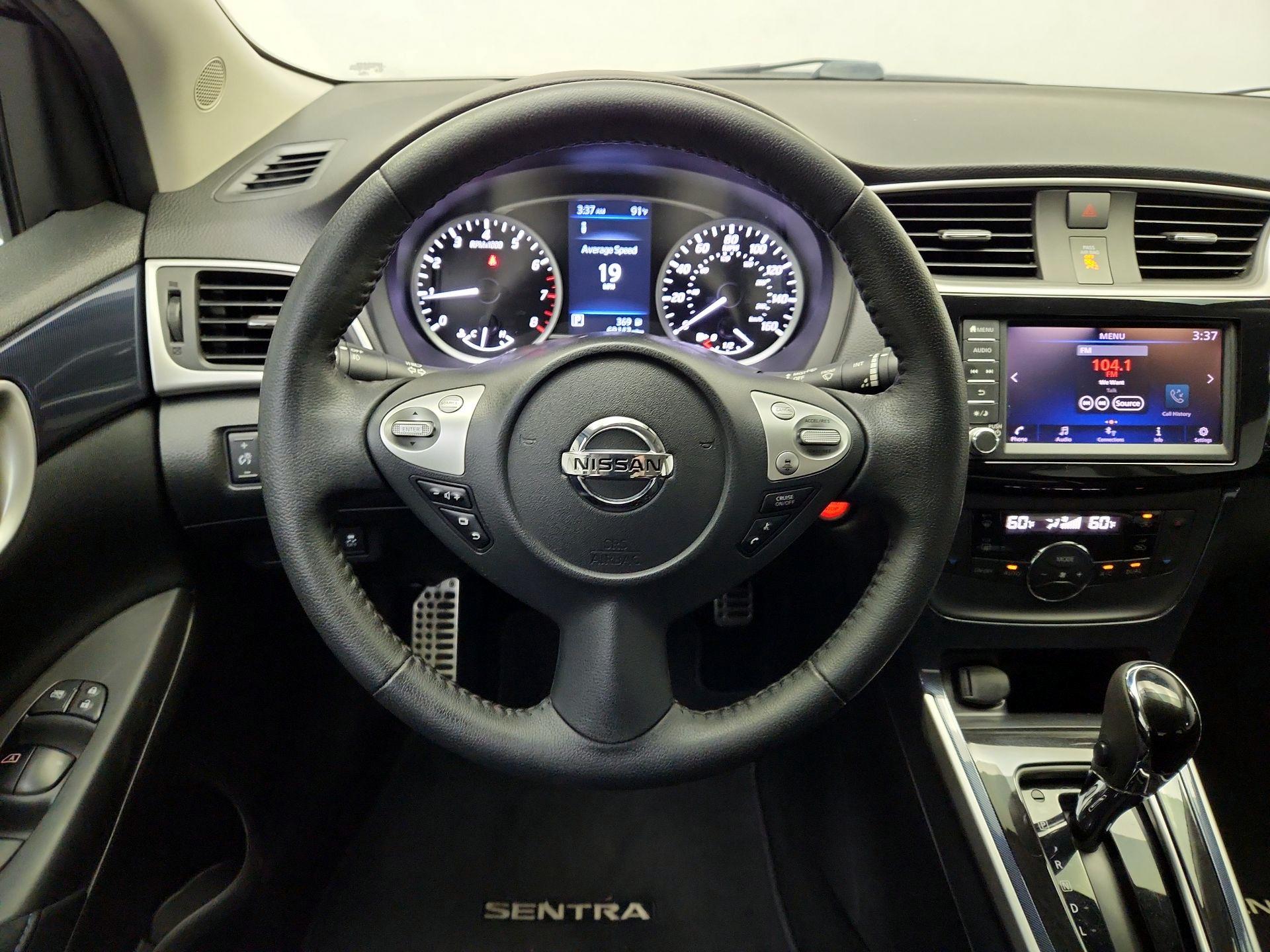 Thumbnail: 2019 Nissan Sentra - 10