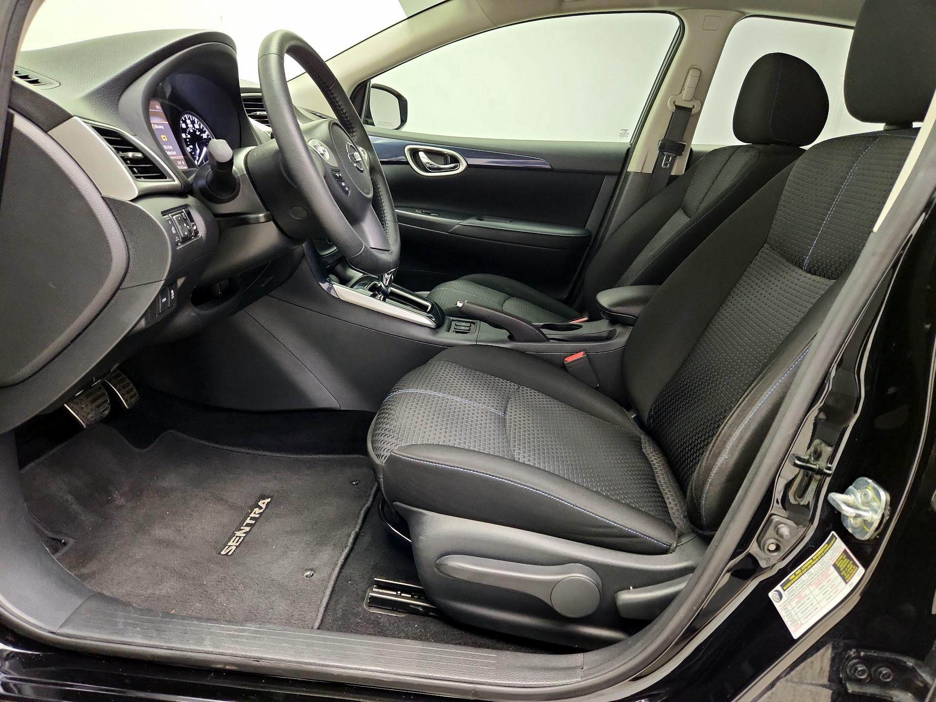 Thumbnail: 2019 Nissan Sentra - 11