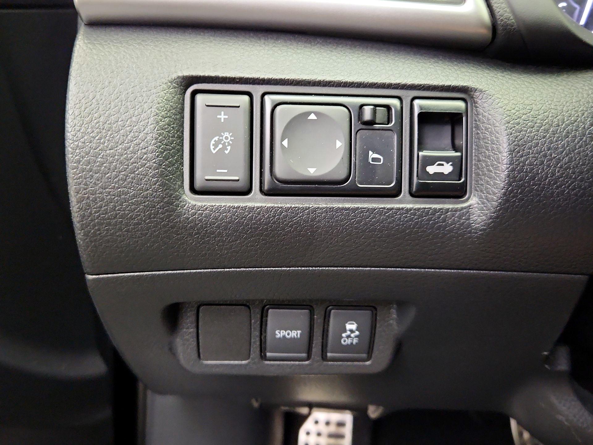 Thumbnail: 2019 Nissan Sentra - 13