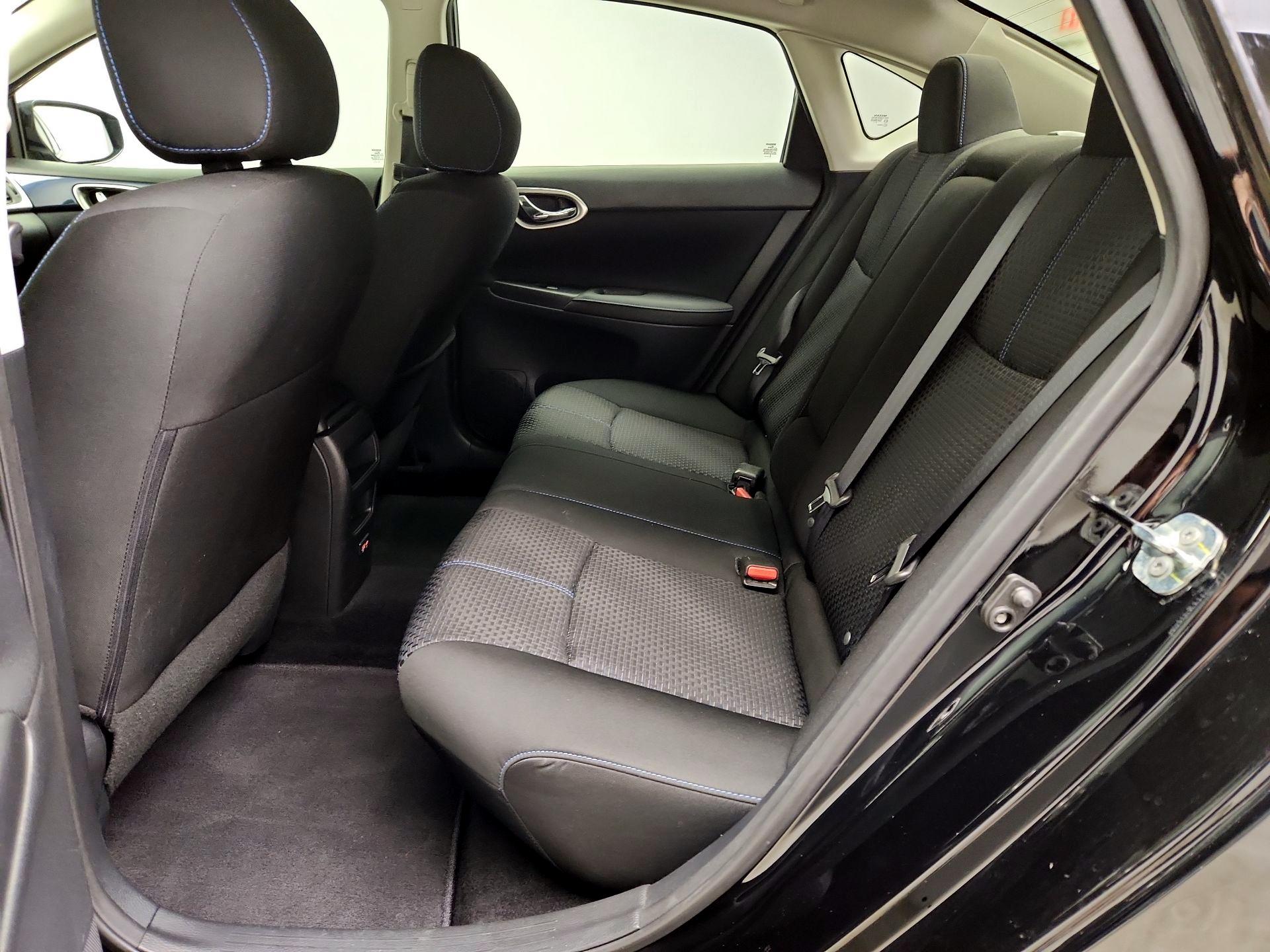 Thumbnail: 2019 Nissan Sentra - 19