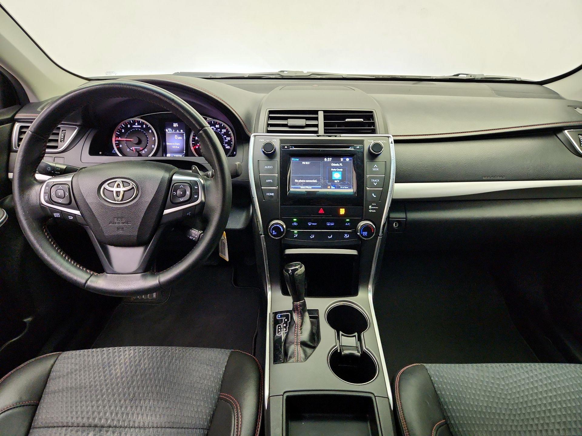 Thumbnail: 2015 Toyota Camry - 9