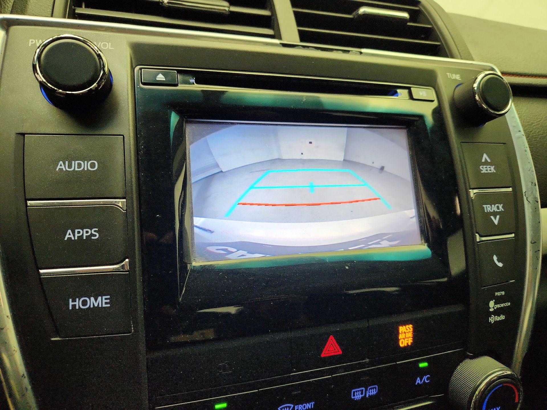 Thumbnail: 2015 Toyota Camry - 15
