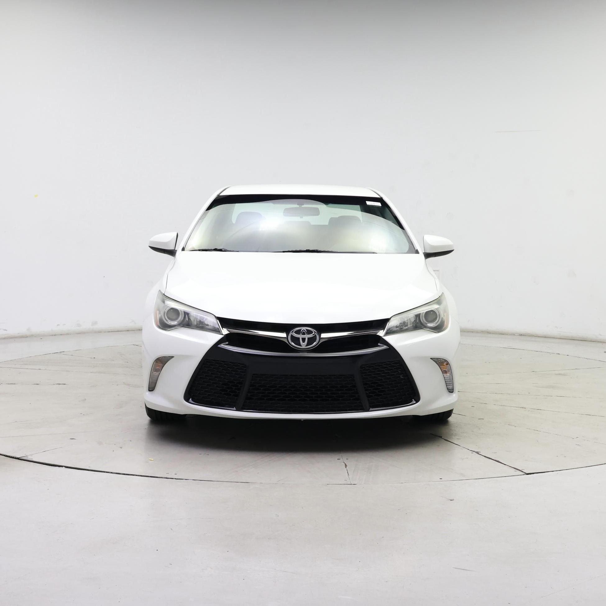 Thumbnail: 2015 Toyota Camry - 5