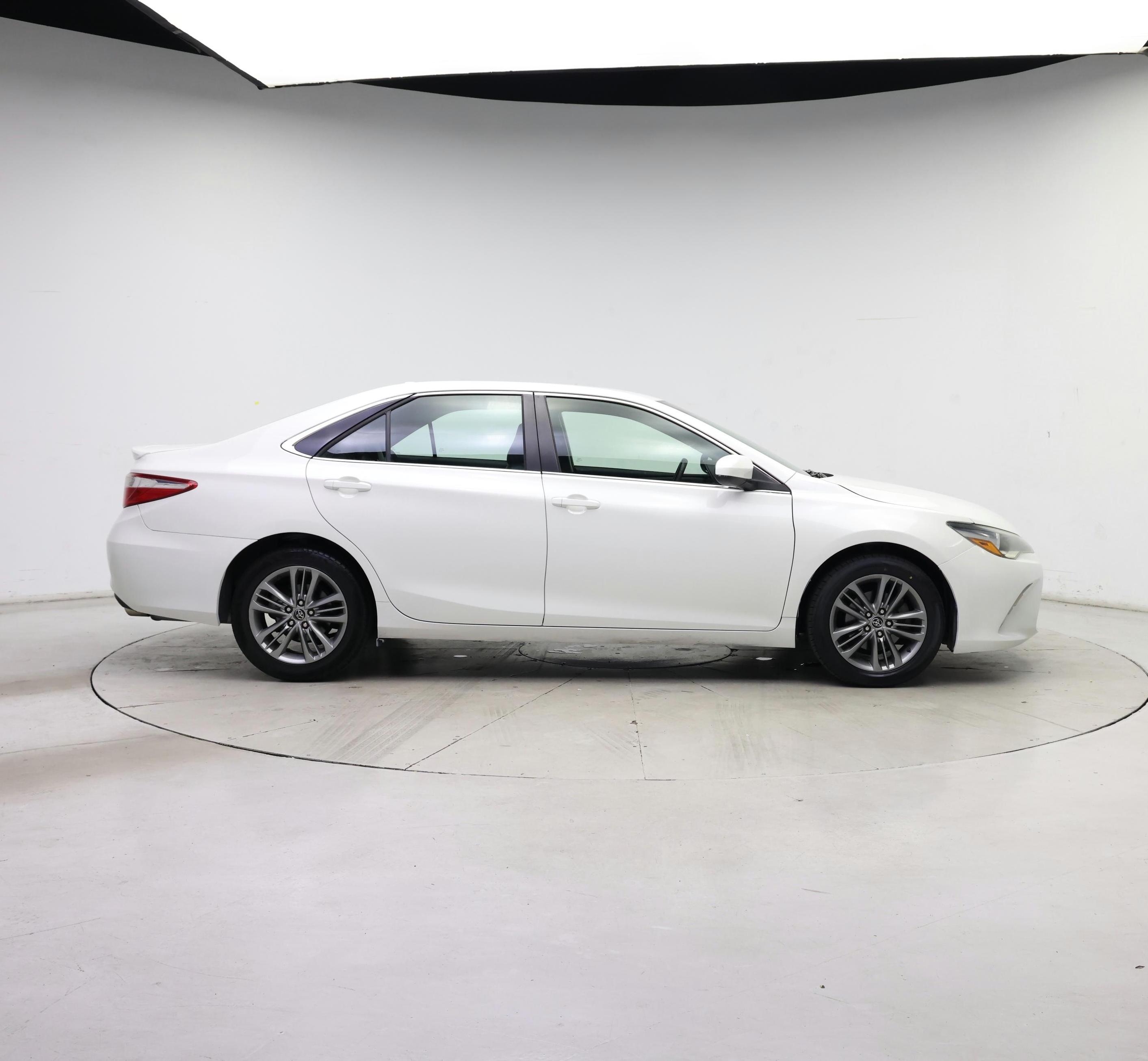 Thumbnail: 2015 Toyota Camry - 7