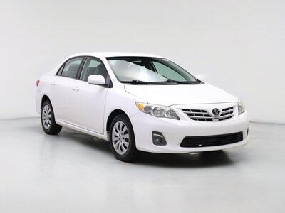 White 2013 Toyota Corolla LE