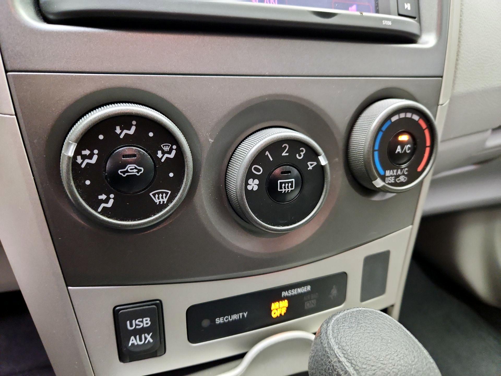 Thumbnail: 2013 Toyota Corolla - 15