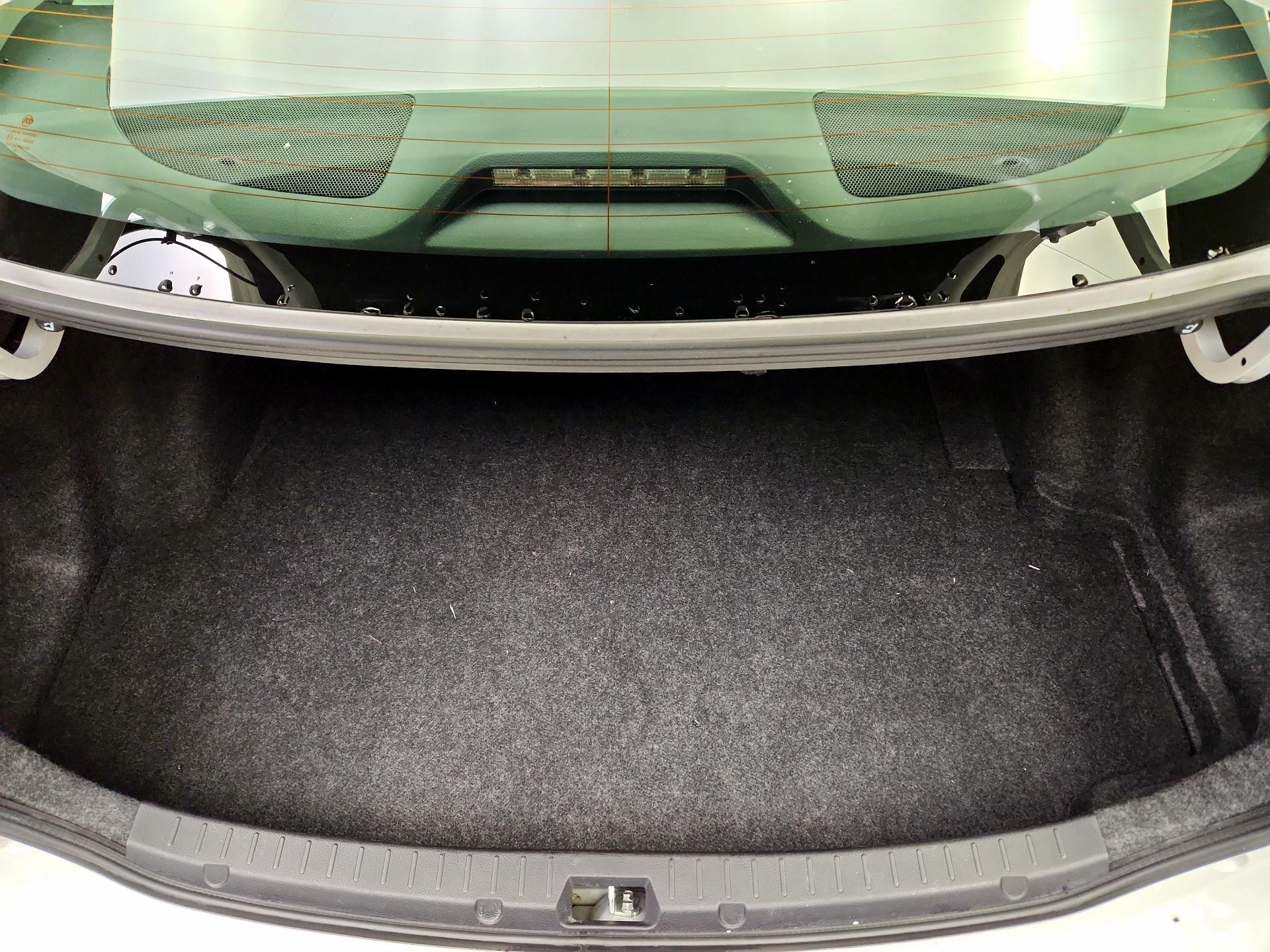 Thumbnail: 2013 Toyota Corolla - 19
