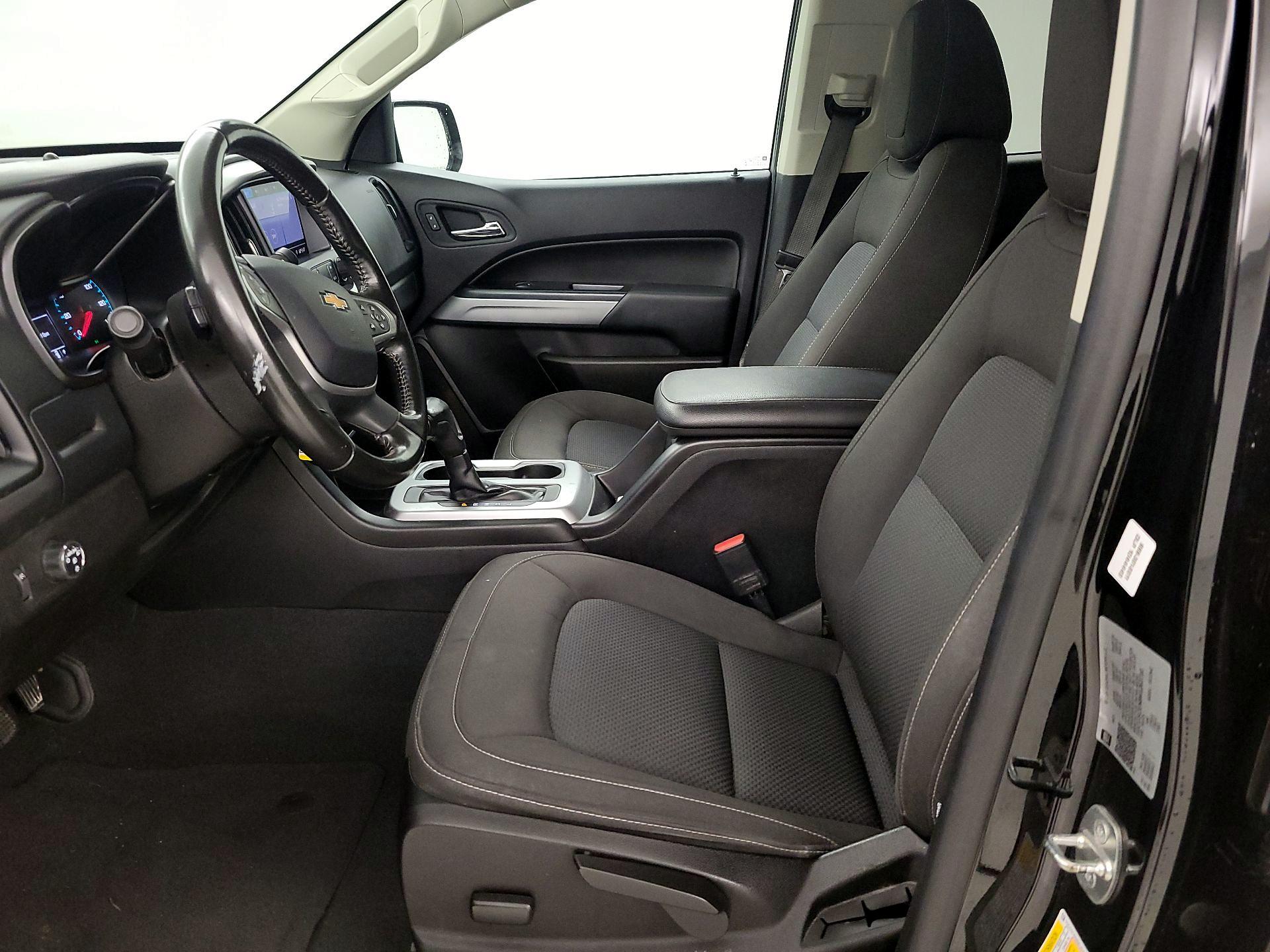 Thumbnail: 2021 Chevrolet Colorado - 9