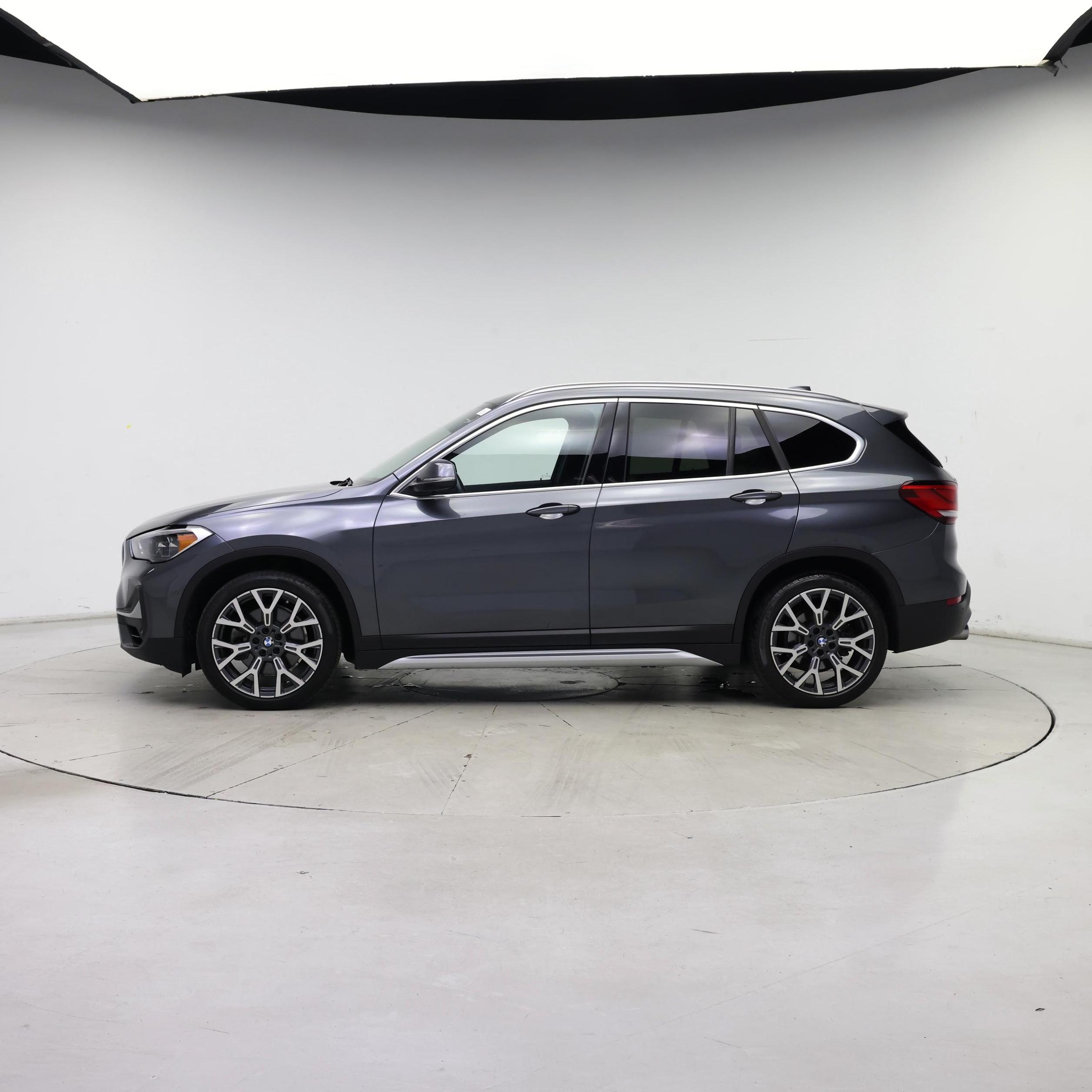 Thumbnail: 2022 BMW X1 - 3