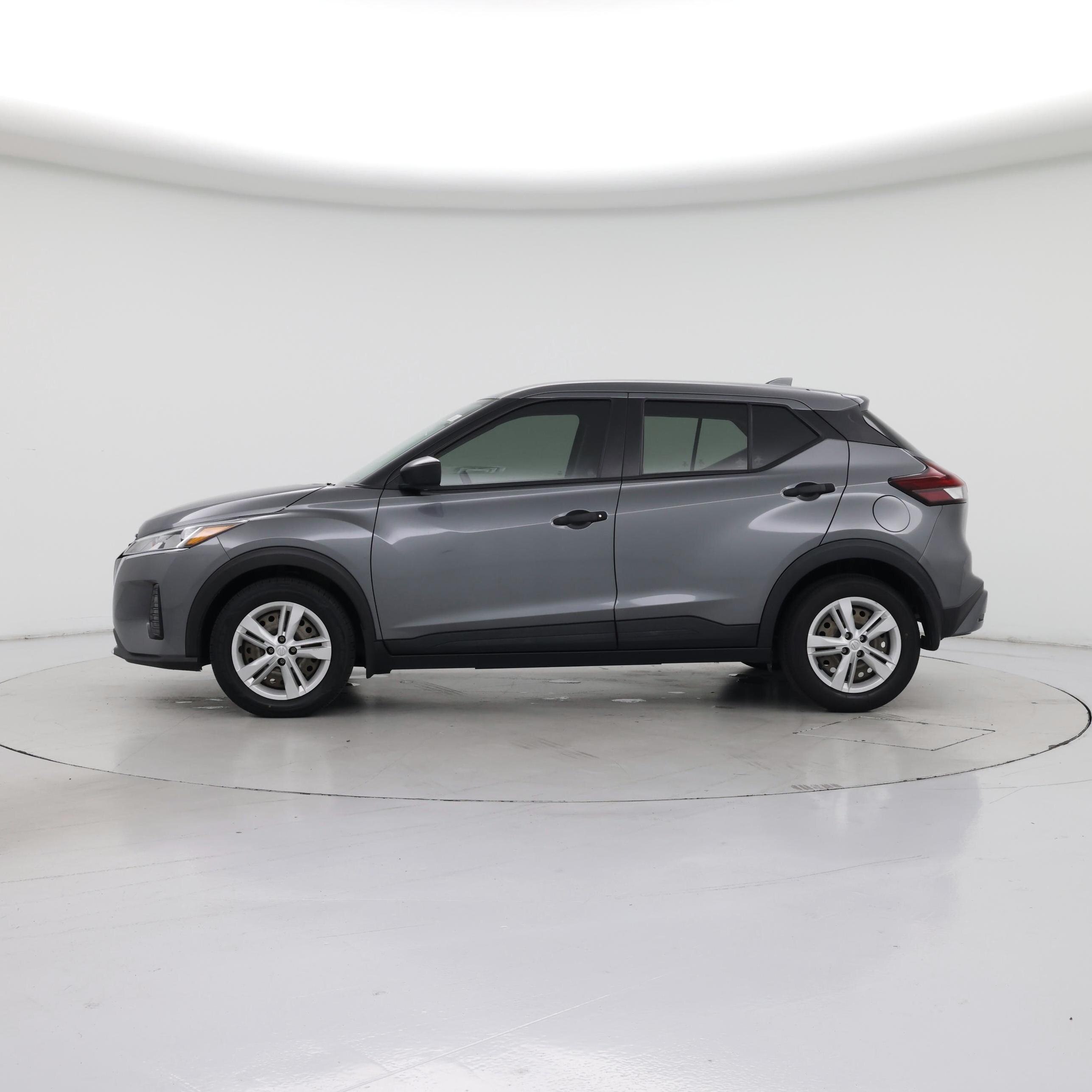 Thumbnail: 2023 Nissan Kicks - 3