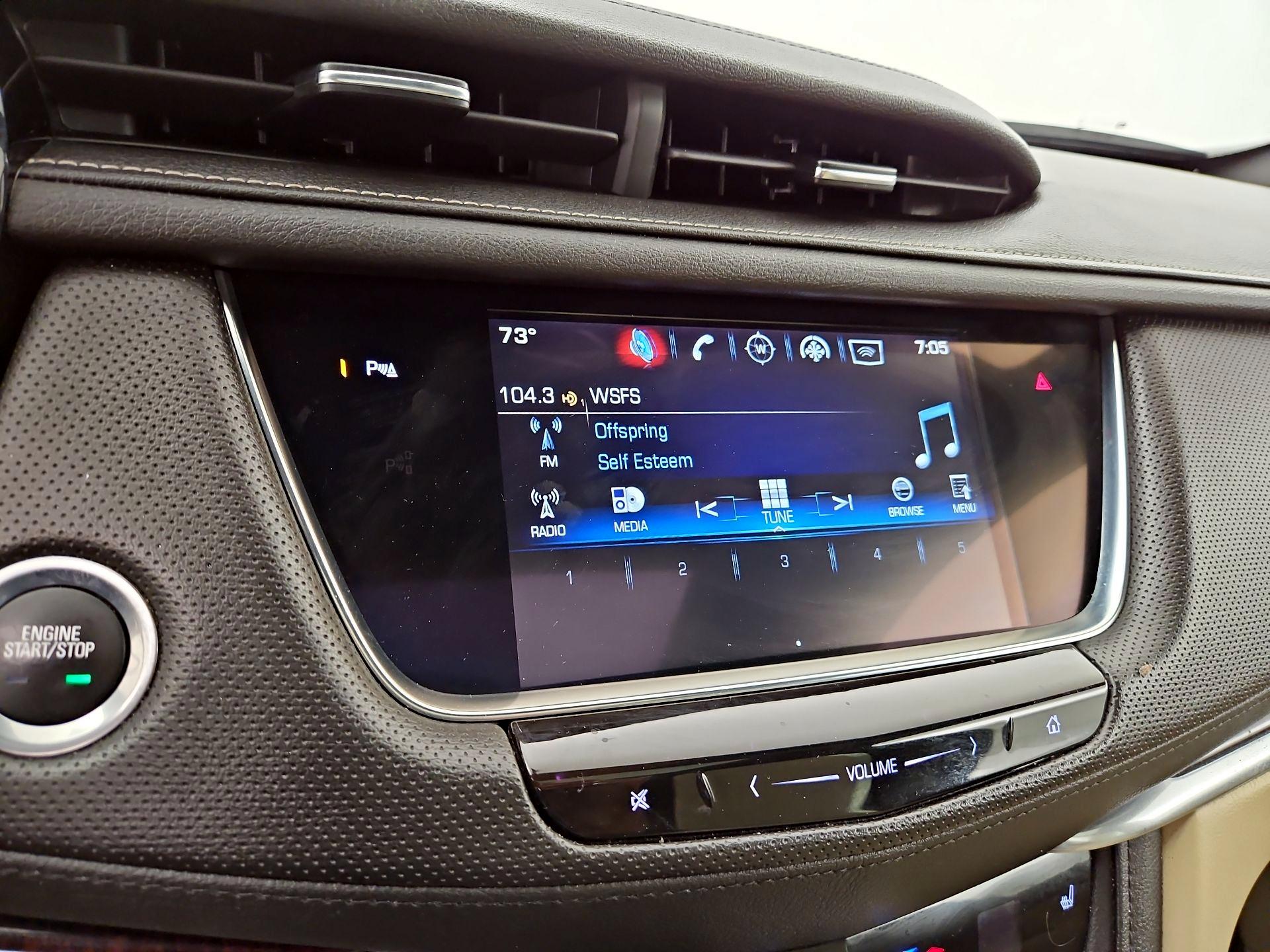 Thumbnail: 2017 Cadillac XT5 - 15