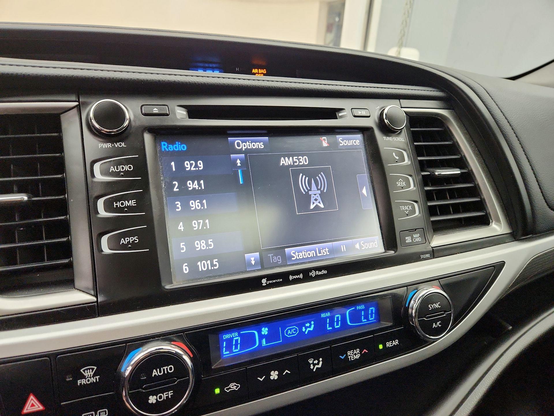 Thumbnail: 2019 Toyota Highlander - 16