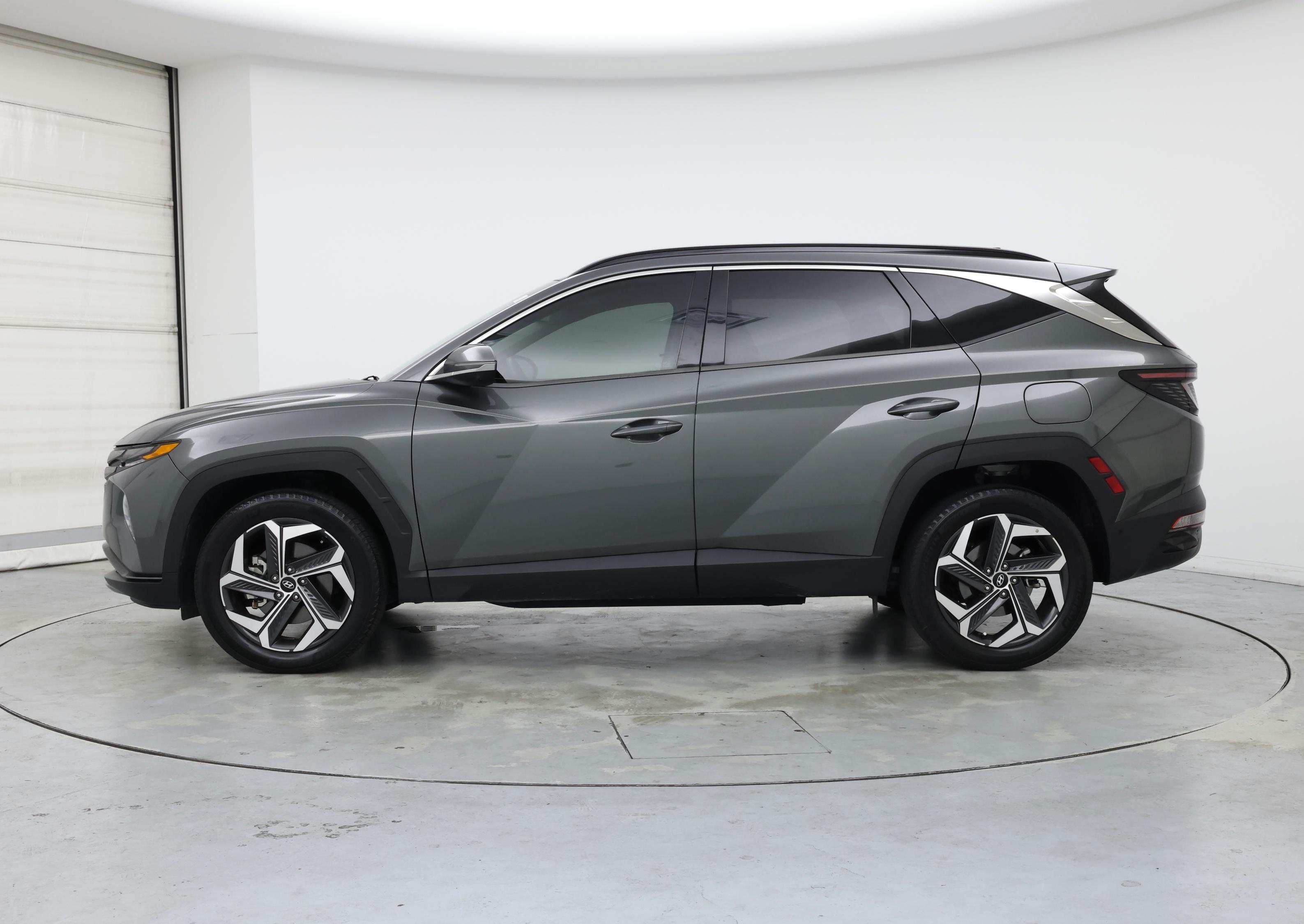 Thumbnail: 2022 Hyundai Tucson - 3