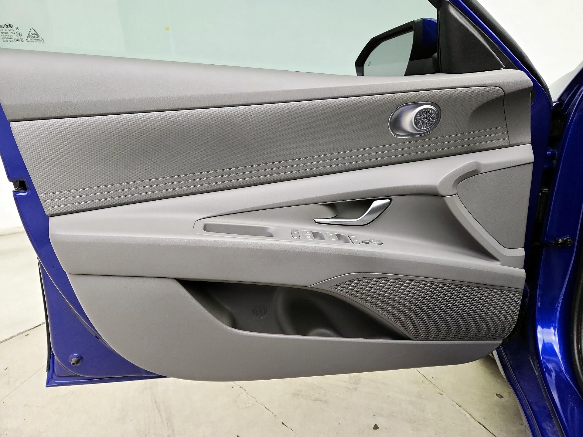 Thumbnail: 2024 Hyundai Elantra - 12