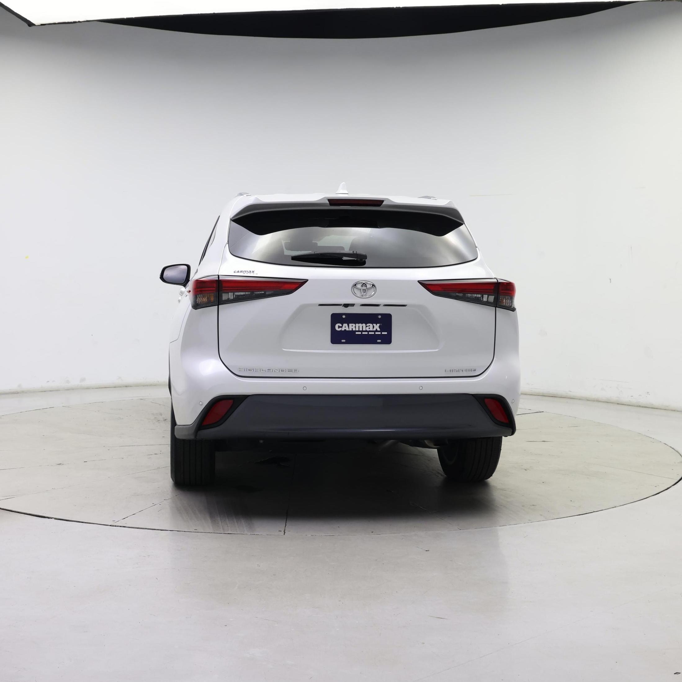 Thumbnail: 2023 Toyota Highlander - 6