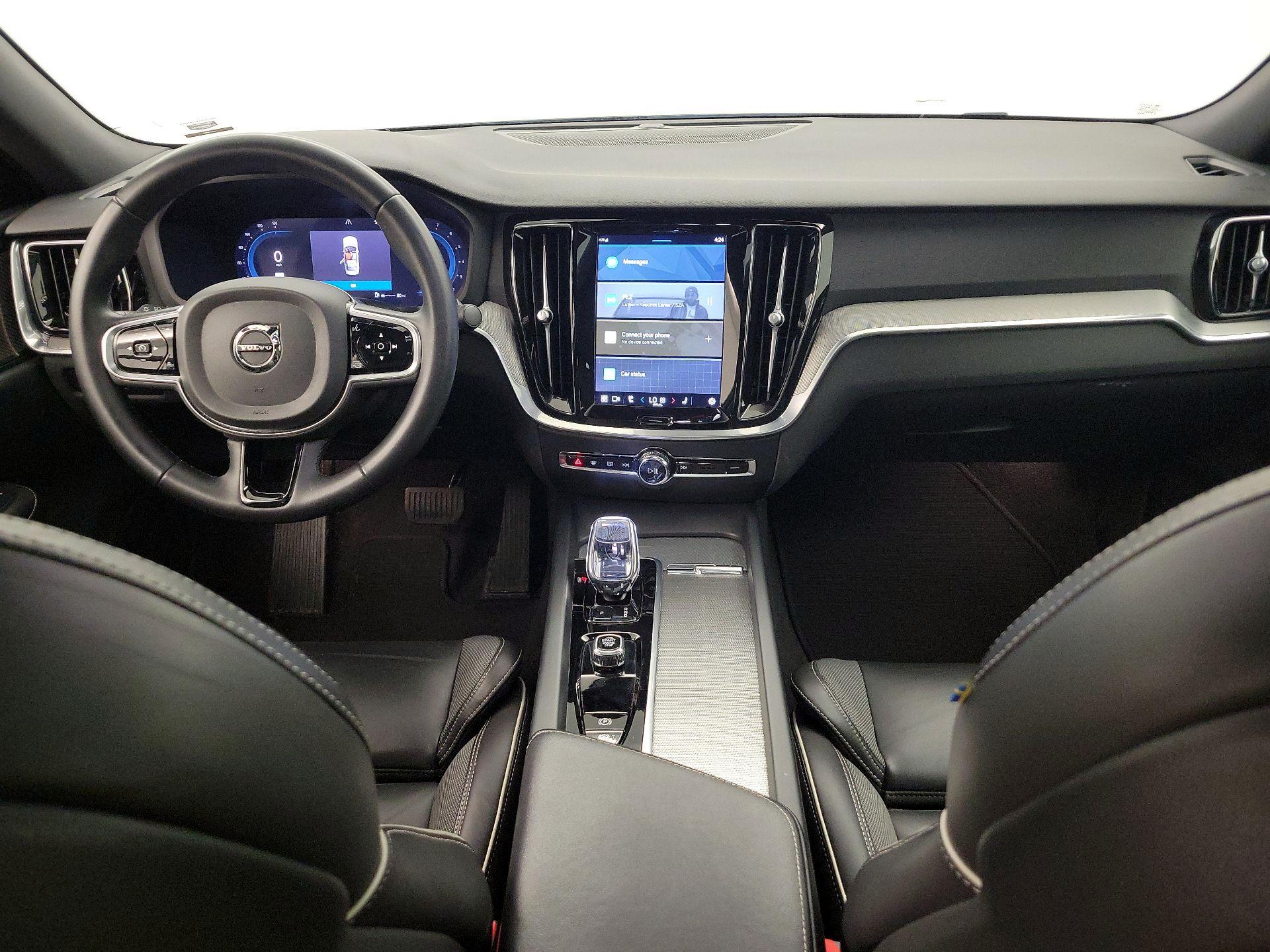 Thumbnail: 2024 Volvo S60 - 9