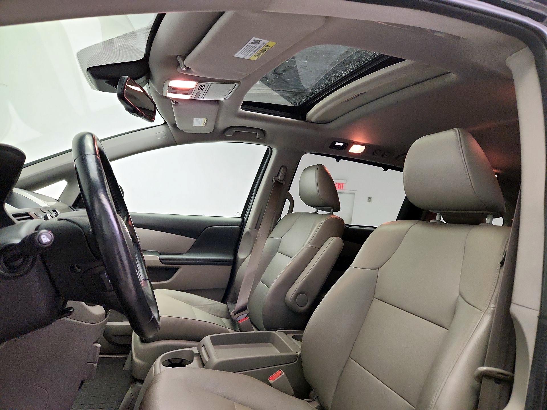 Thumbnail: 2015 Honda Odyssey - 19