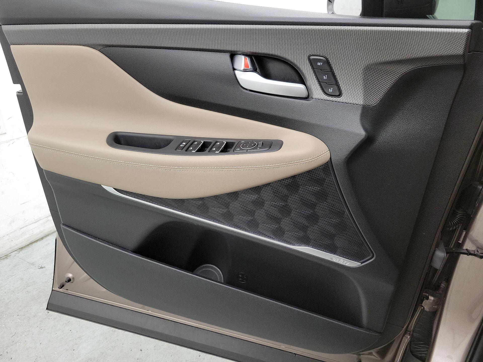 Thumbnail: 2019 Hyundai Santa Fe - 12
