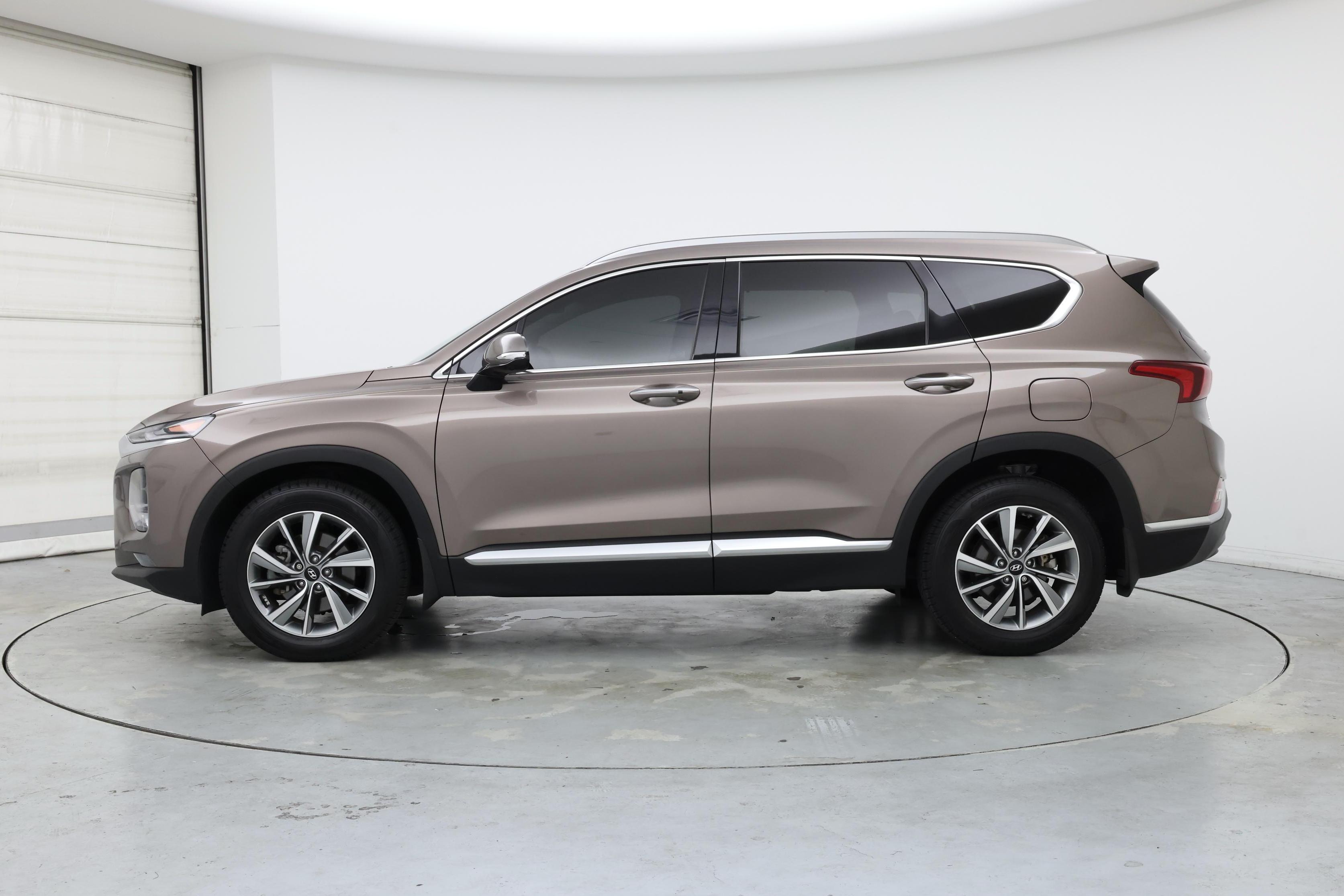 Thumbnail: 2019 Hyundai Santa Fe - 3