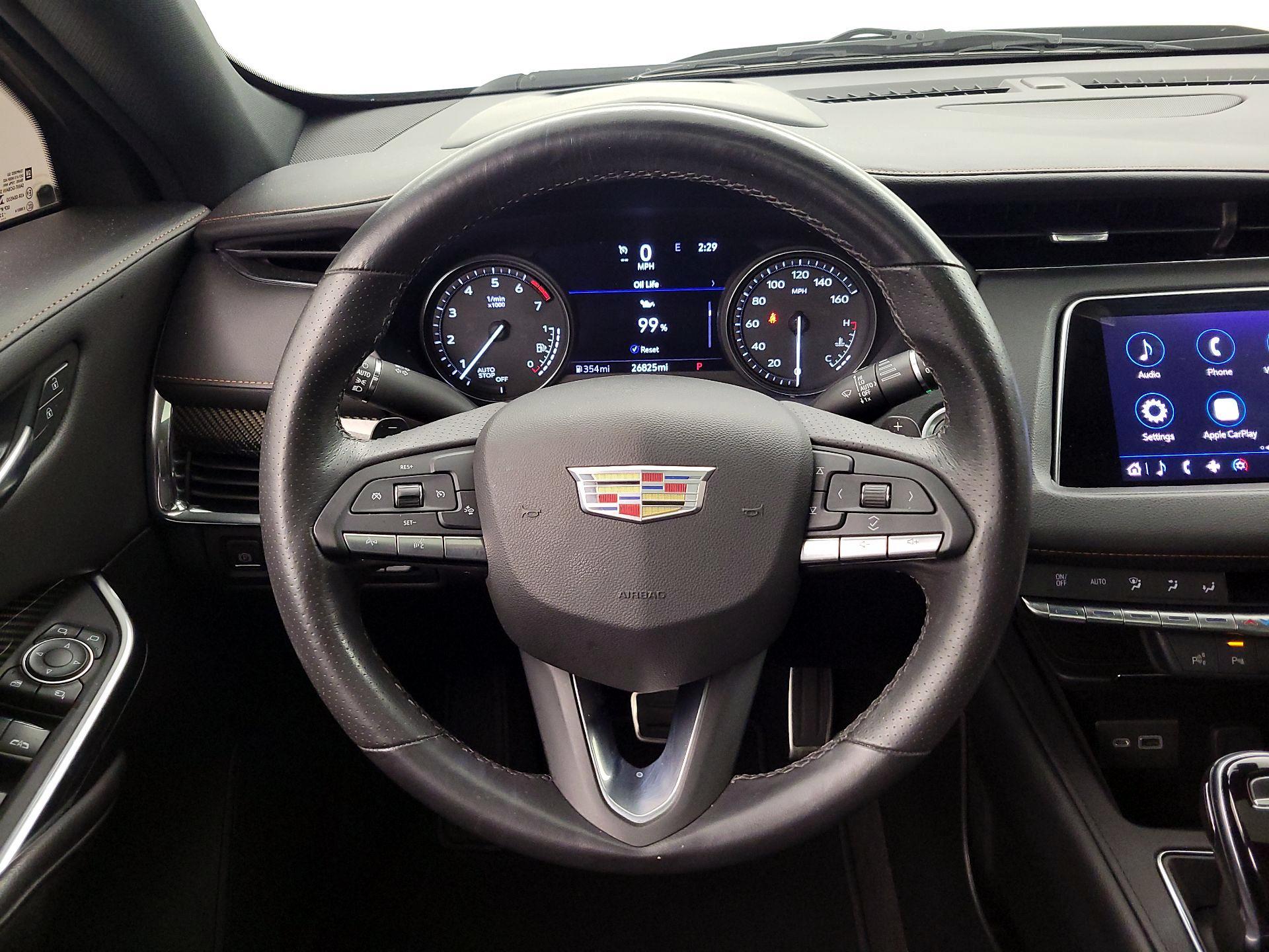 Thumbnail: 2023 Cadillac XT4 - 10