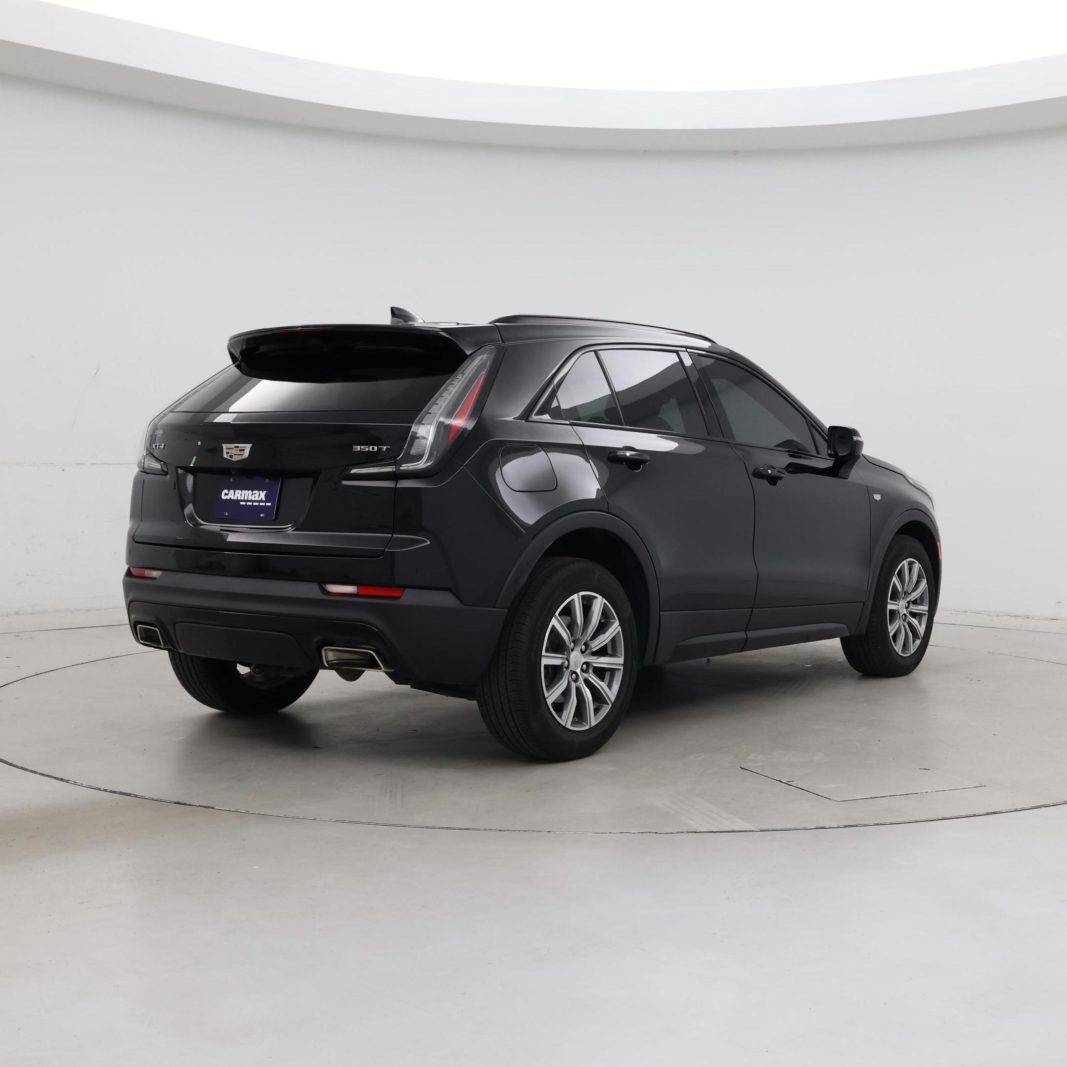 Thumbnail: 2023 Cadillac XT4 - 8