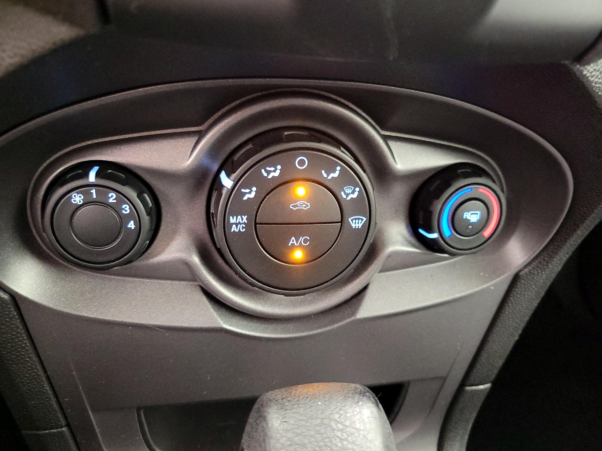 Thumbnail: 2019 Ford Fiesta - 15