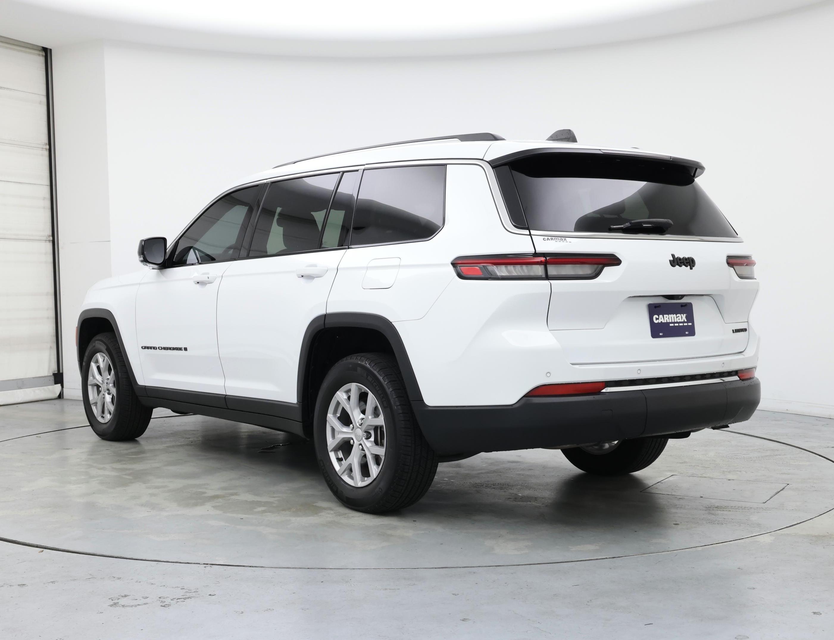 Thumbnail: 2023 Jeep Grand Cherokee L - 2