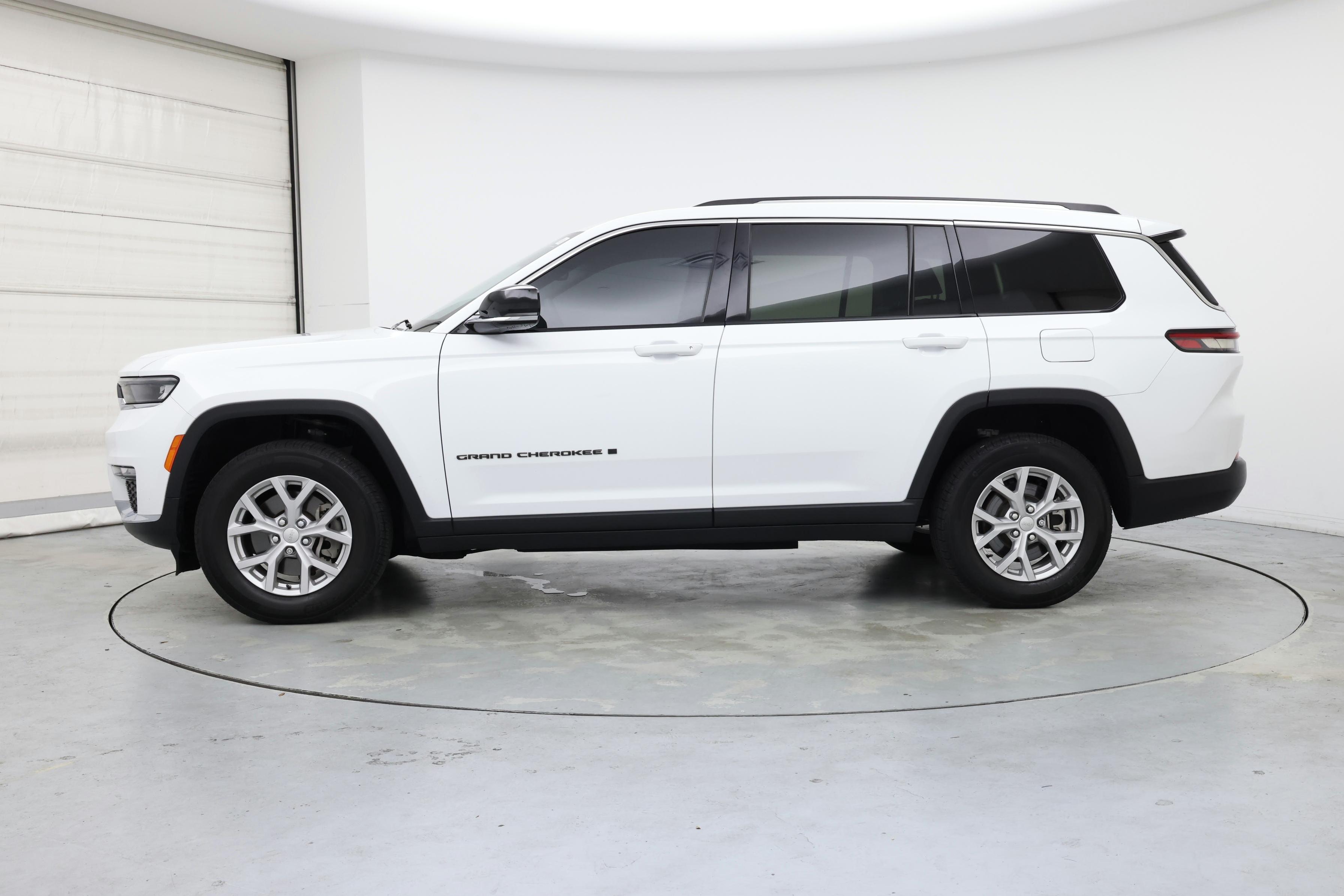 Thumbnail: 2023 Jeep Grand Cherokee L - 3