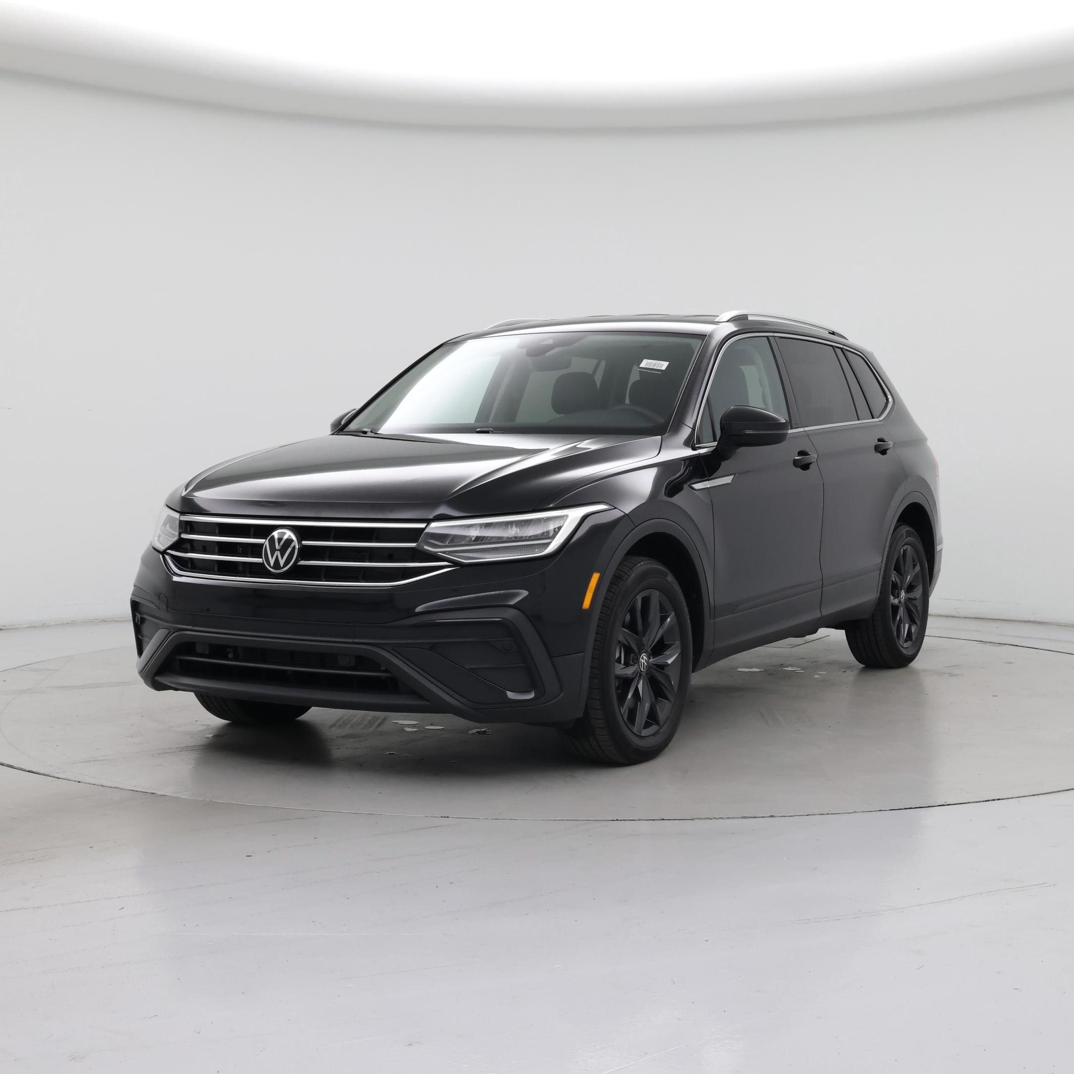 Thumbnail: 2024 Volkswagen Tiguan - 4