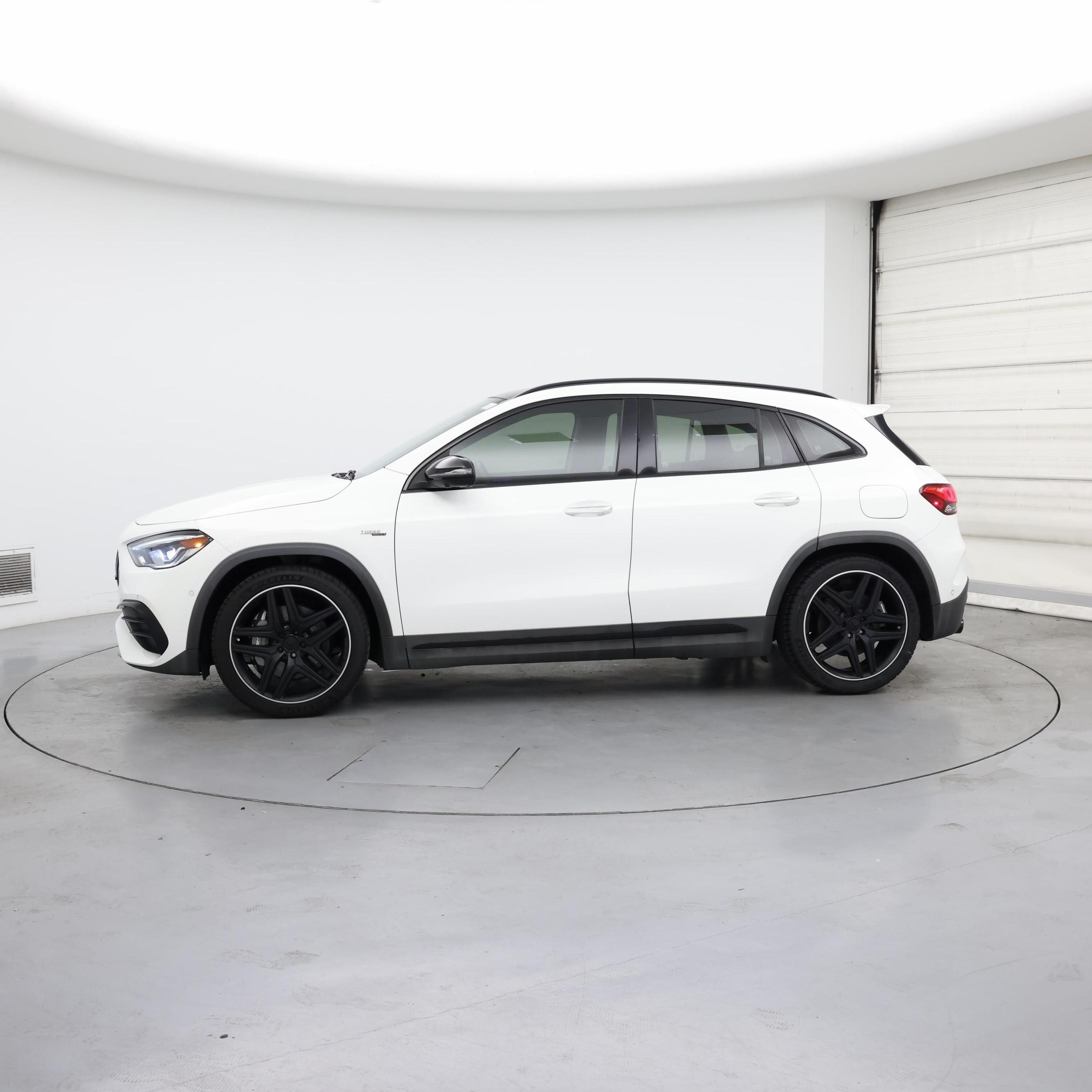 Thumbnail: 2021 Mercedes-Benz GLA - 3