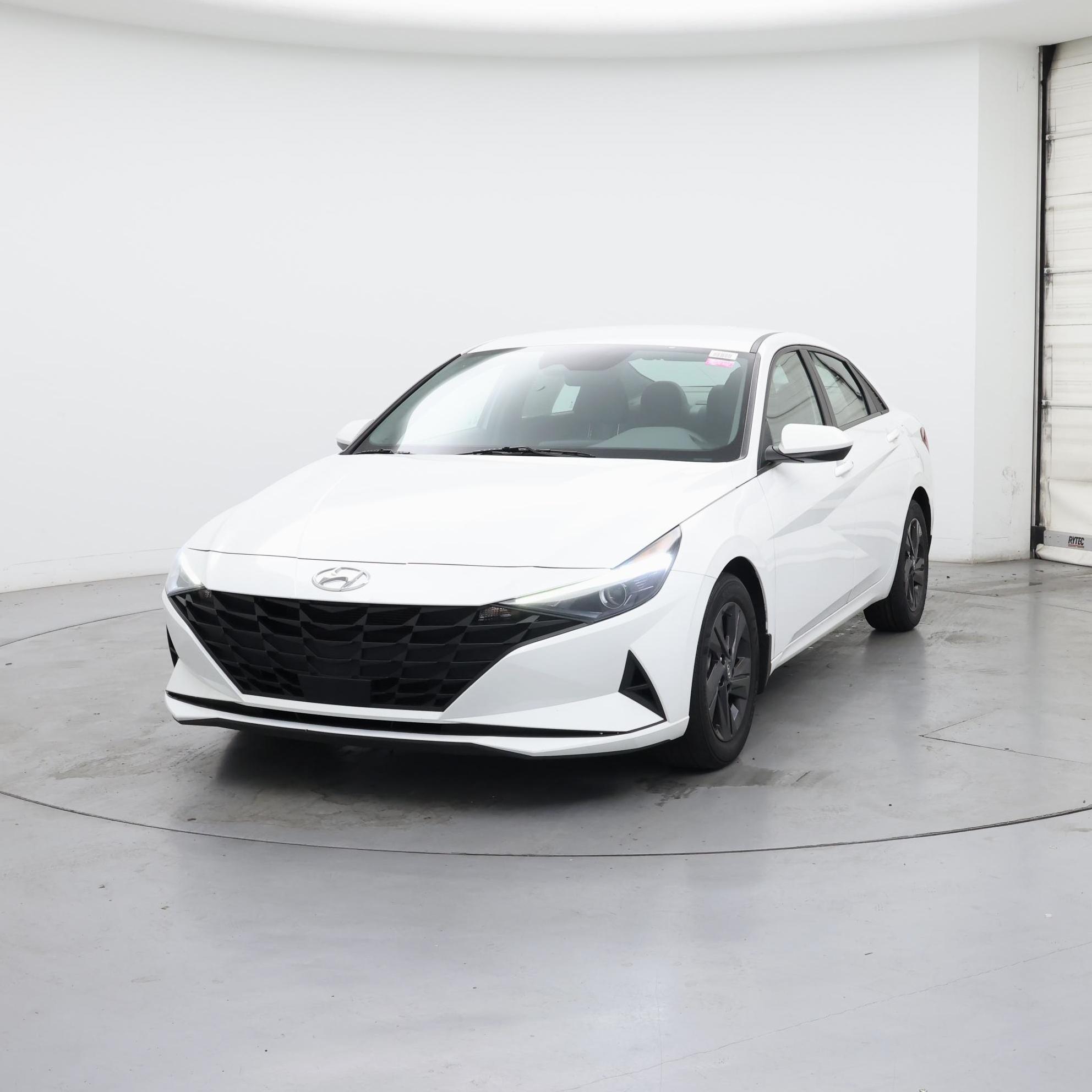 Thumbnail: 2022 Hyundai Elantra - 4
