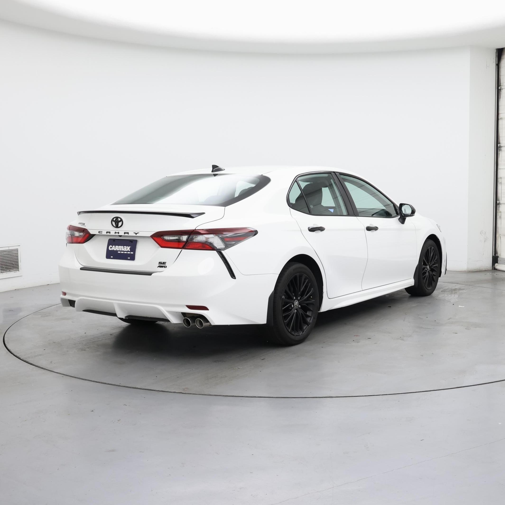 Thumbnail: 2022 Toyota Camry - 8