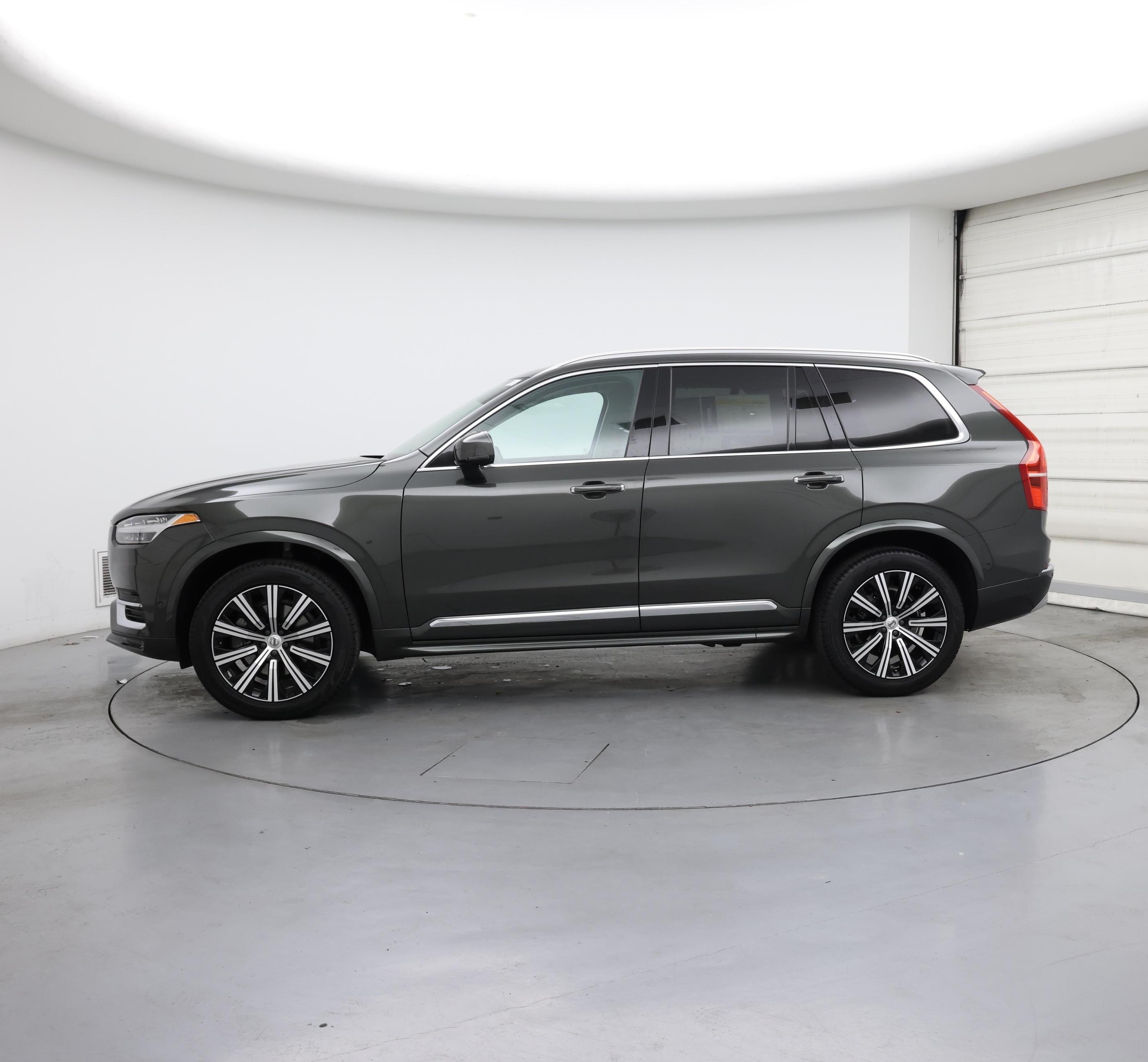 Thumbnail: 2022 Volvo XC90 - 3