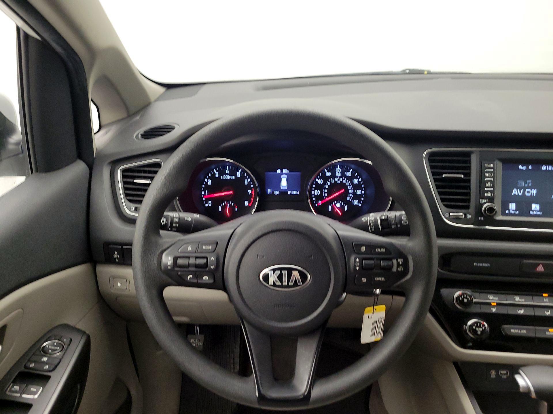 Thumbnail: 2021 Kia Sedona - 10
