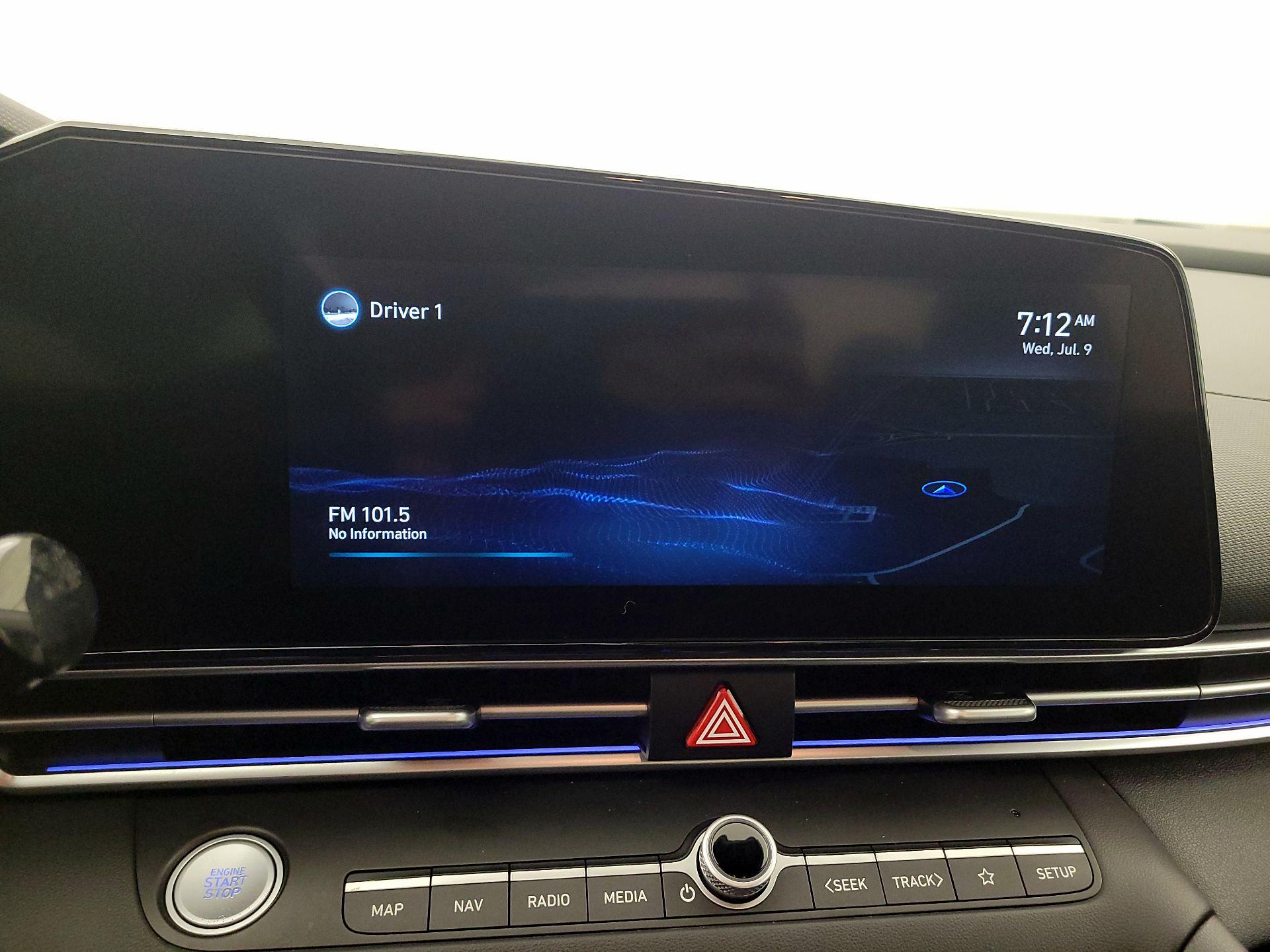 Thumbnail: 2022 Hyundai Elantra - 13