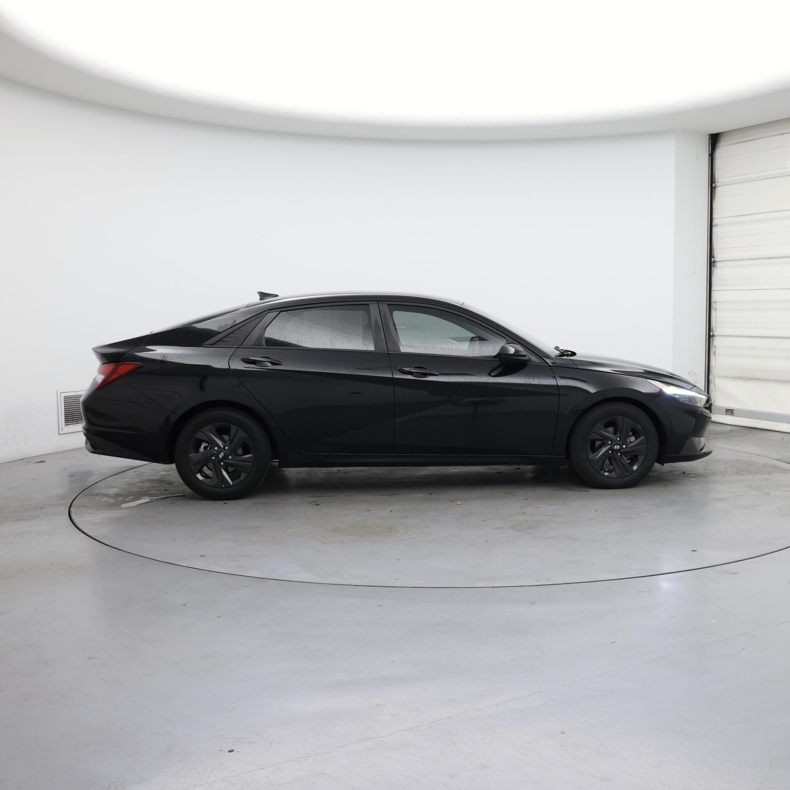 Thumbnail: 2022 Hyundai Elantra - 7